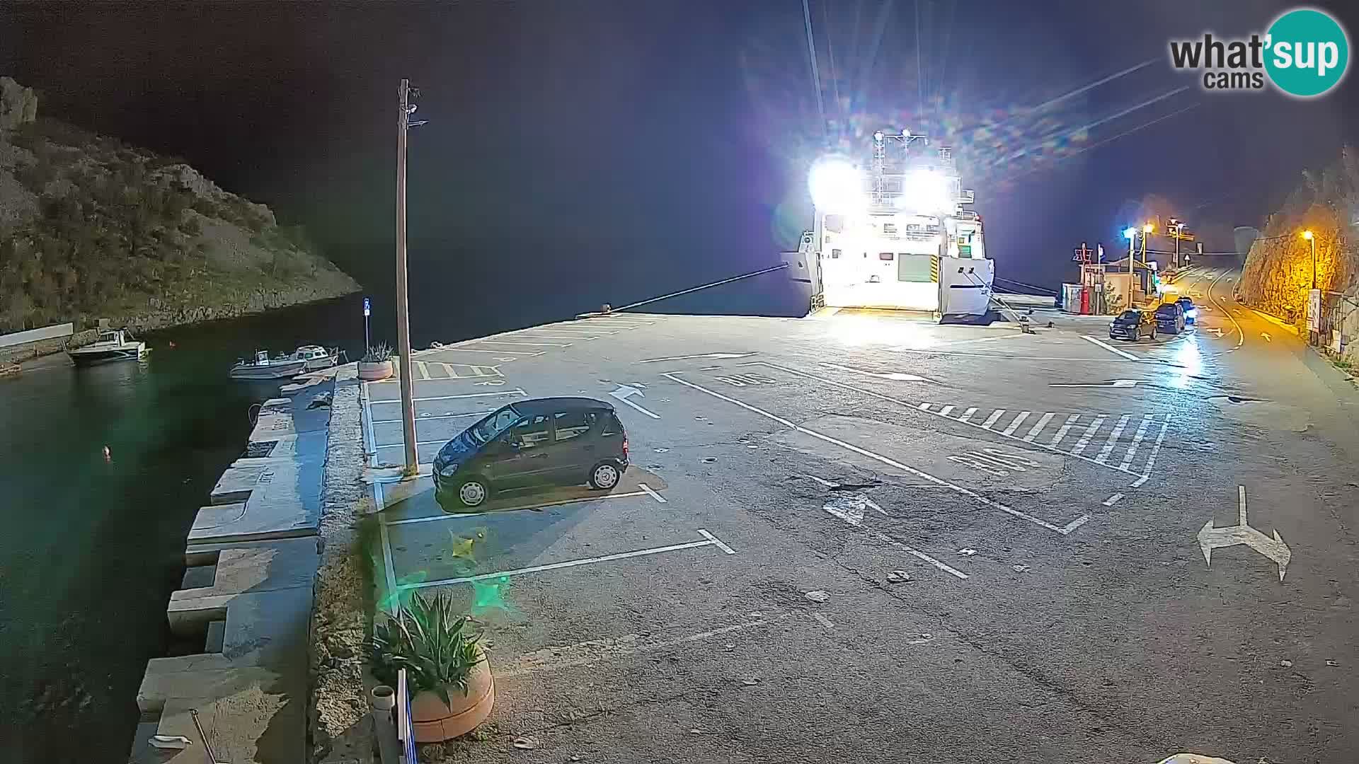 Webcam Prizna ferry port to Pag island