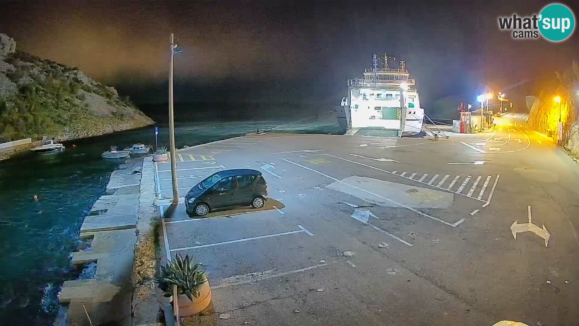 Webcam del puerto de ferris de Prizna – hacia la isla de Pag