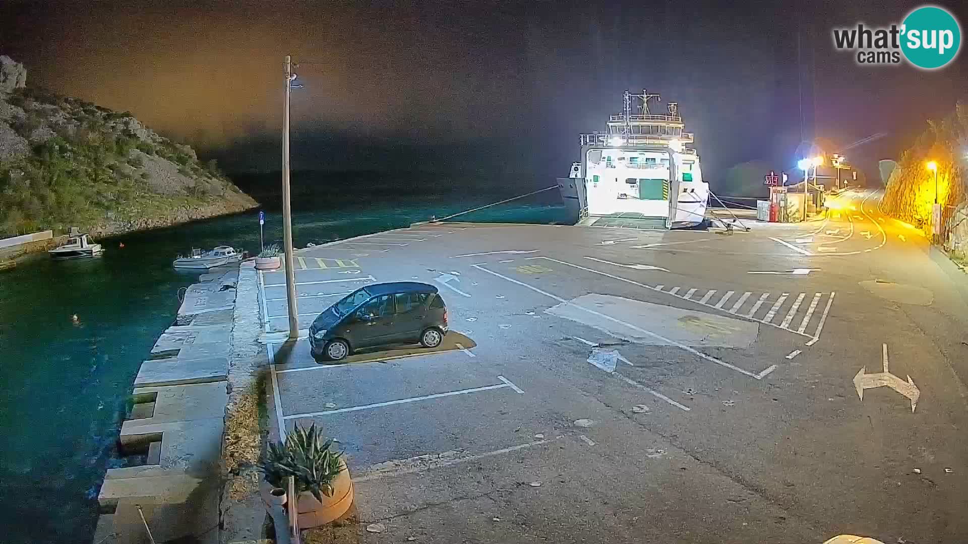 Webcam Prizna ferry port to Pag island