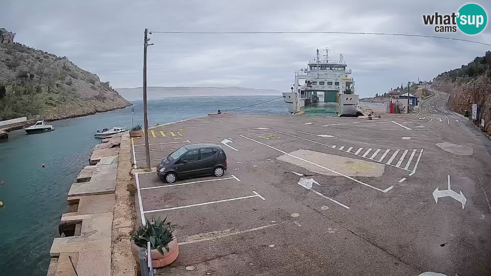 Webcam port de ferry de Prizna – vers l’île de Pag