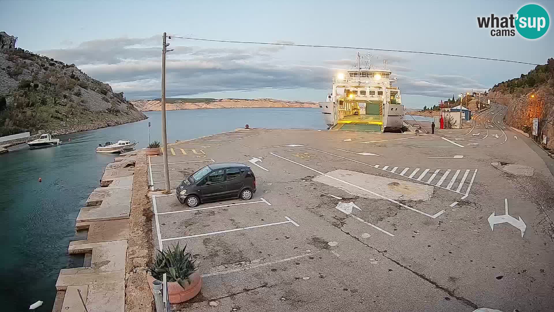 Webcam Fährhafen Prizna – zur Insel Pag