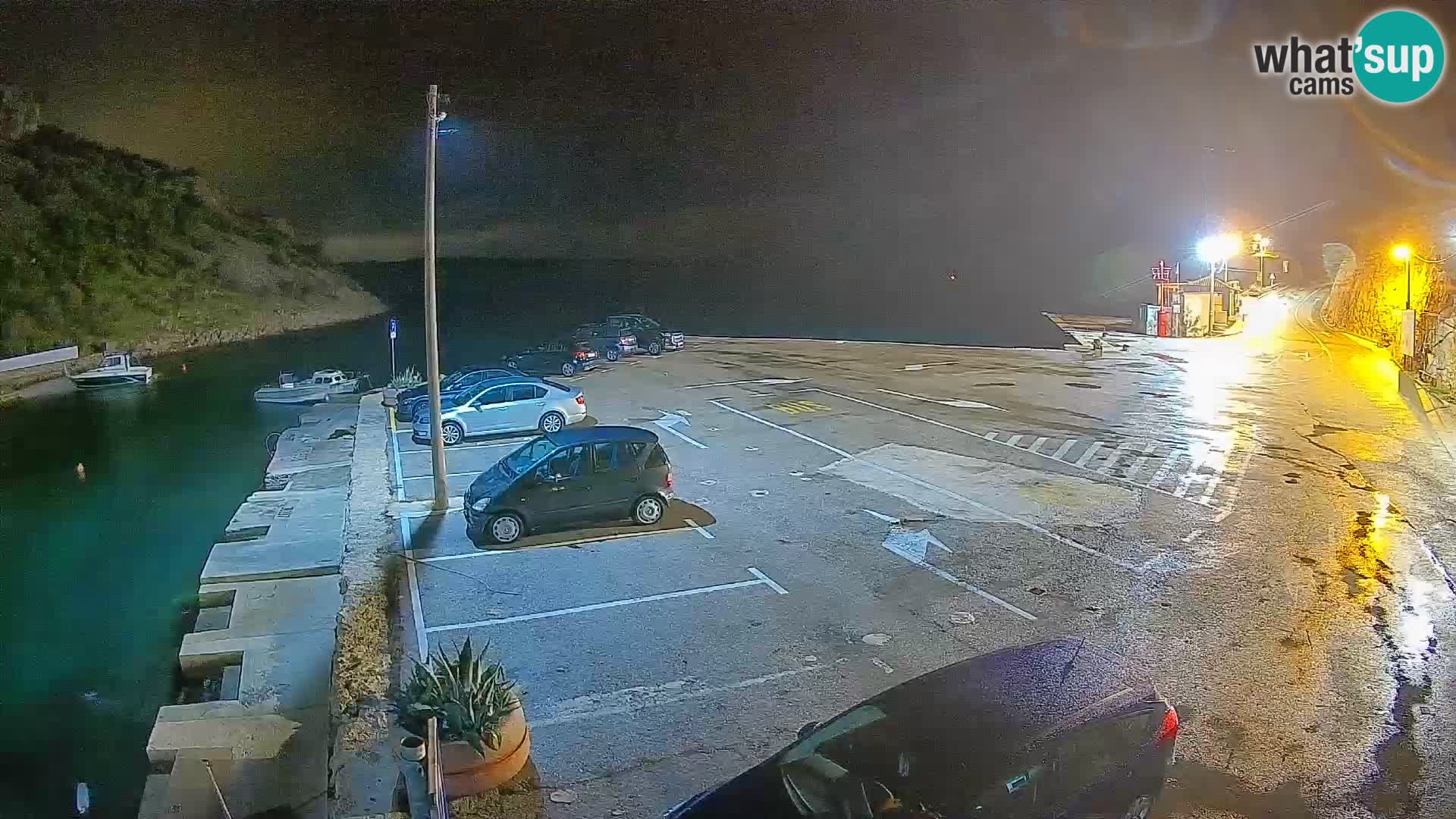 Webcam del puerto de ferris de Prizna – hacia la isla de Pag