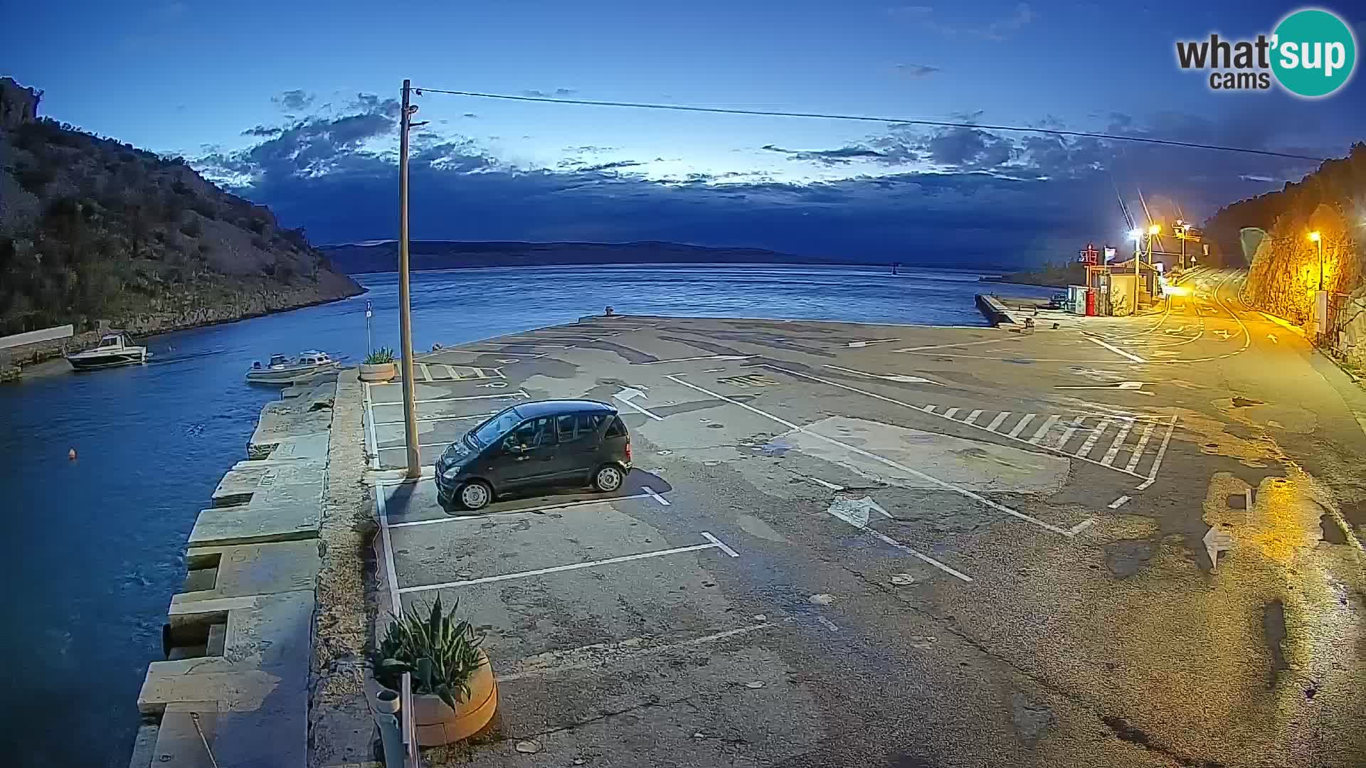 Webcam Prizna ferry port to Pag island