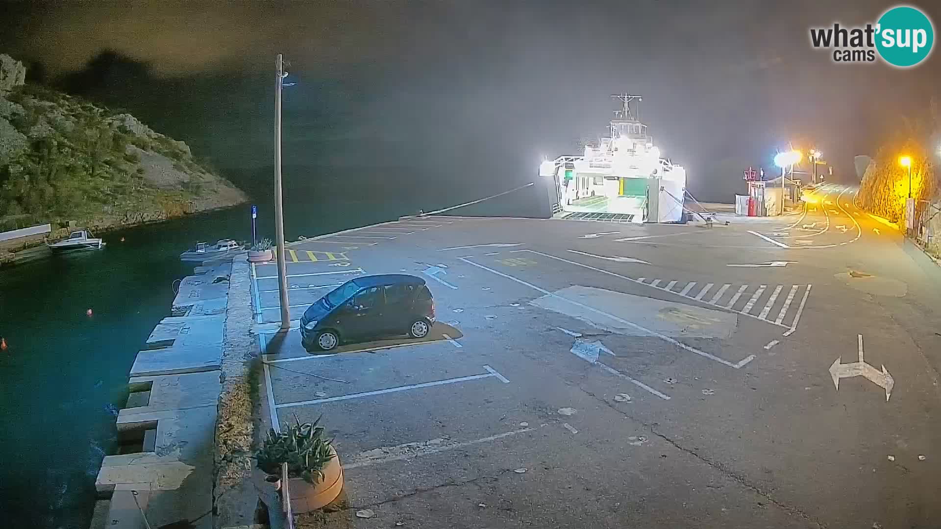 Web kamera trajektna luka Prizna – prema otoku Pag