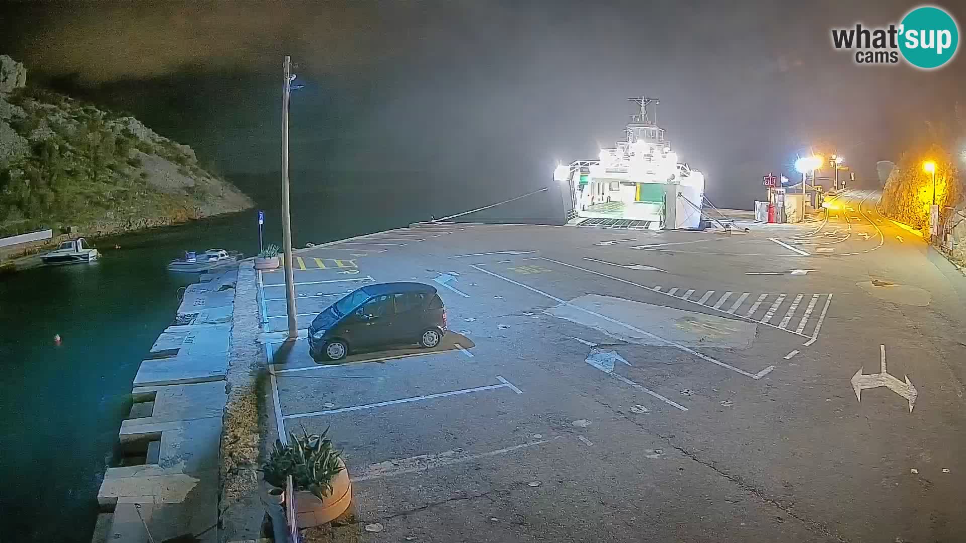 Web kamera trajektna luka Prizna – prema otoku Pag