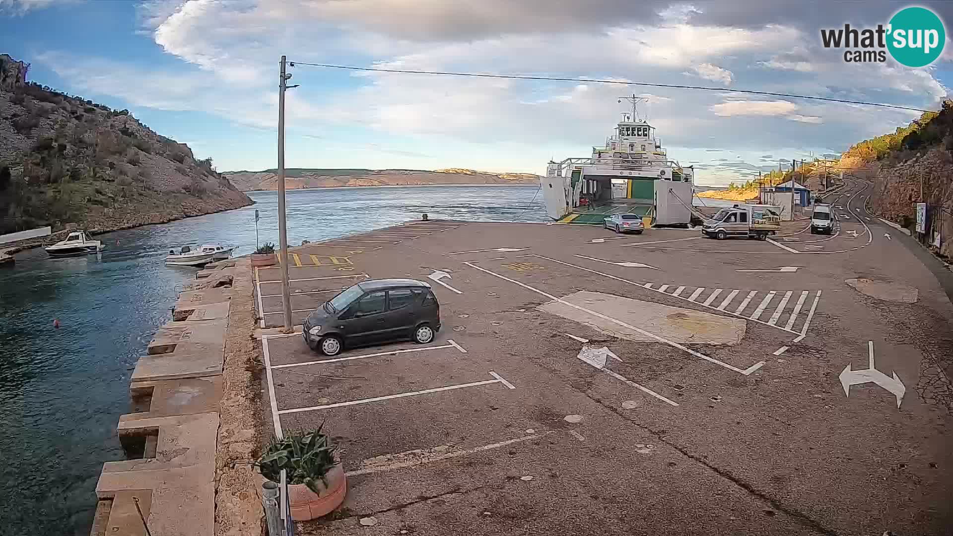 Webcam port de ferry de Prizna – vers l’île de Pag