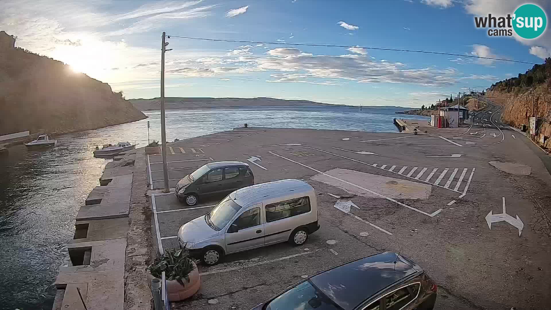Webcam Prizna ferry port to Pag island