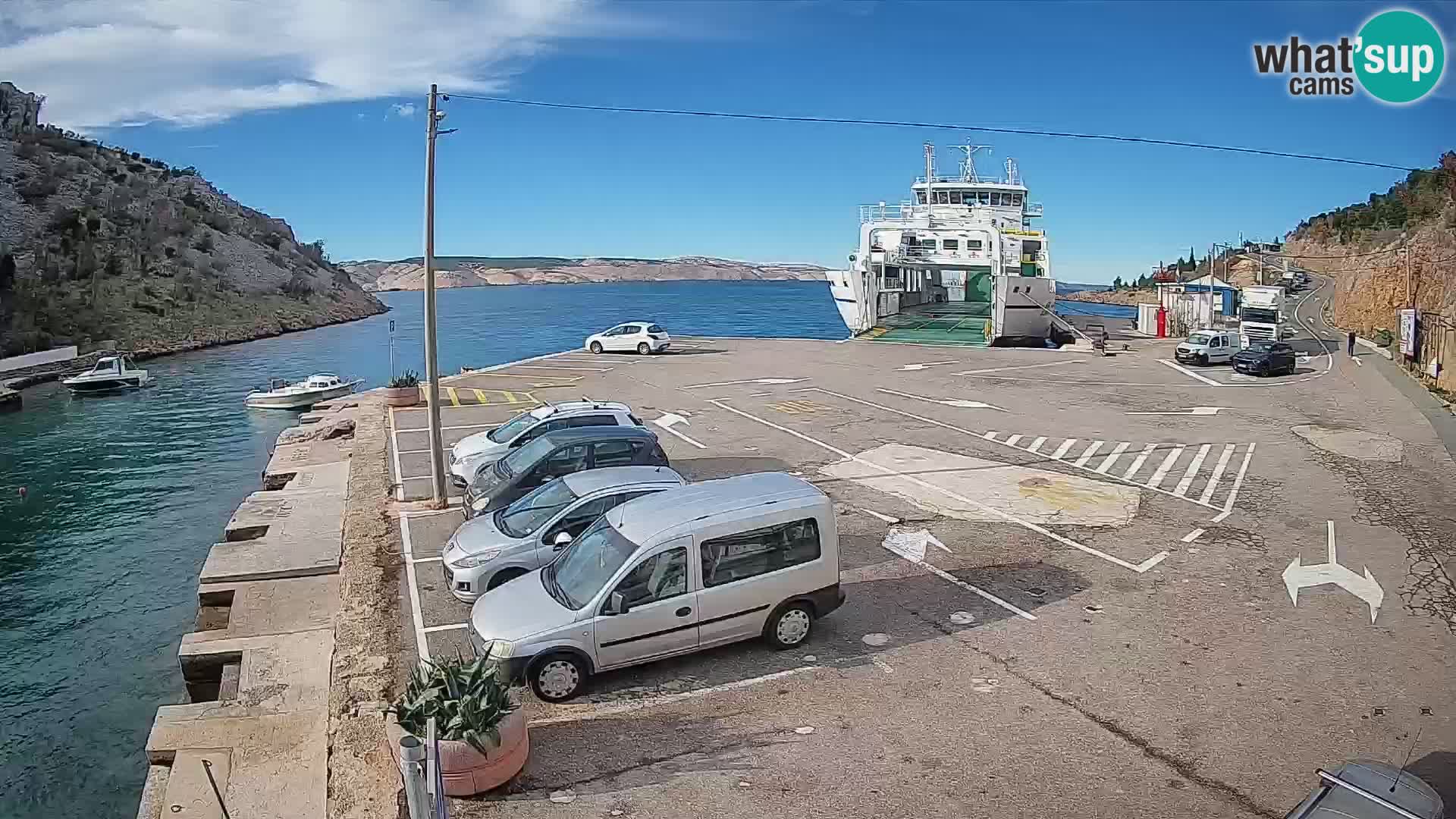 Webcam Prizna ferry port to Pag island