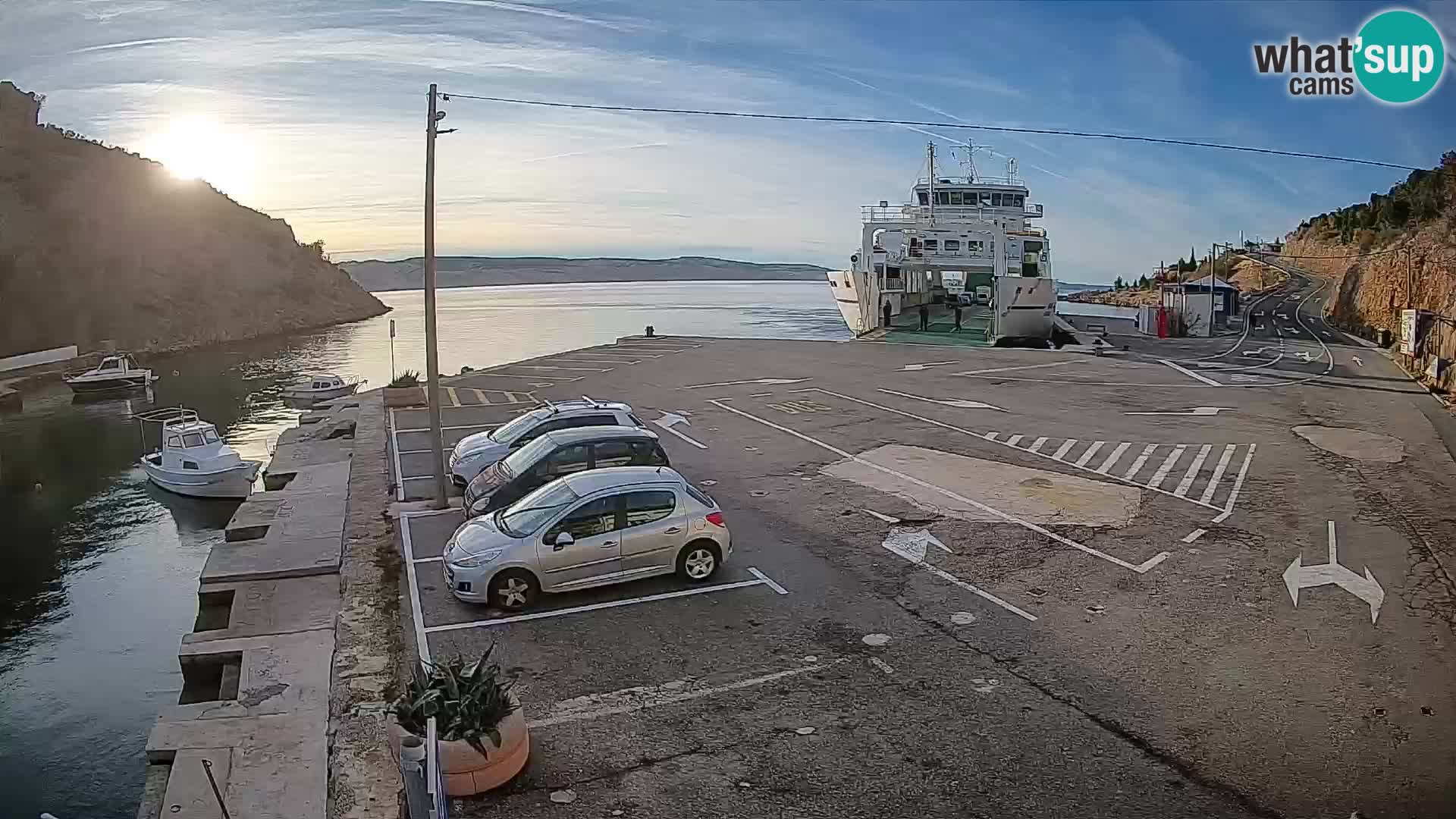 Webcam Prizna ferry port to Pag island