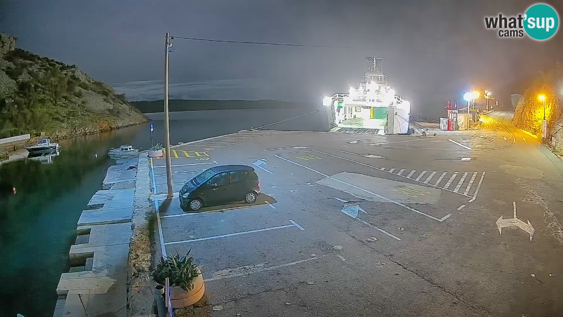 Webcam del puerto de ferris de Prizna – hacia la isla de Pag