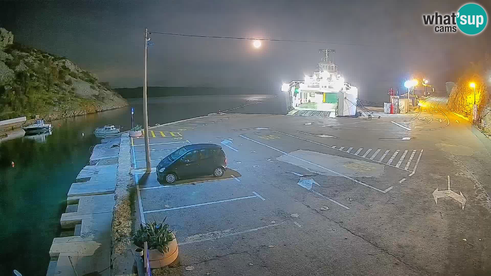 Web kamera trajektna luka Prizna – prema otoku Pag