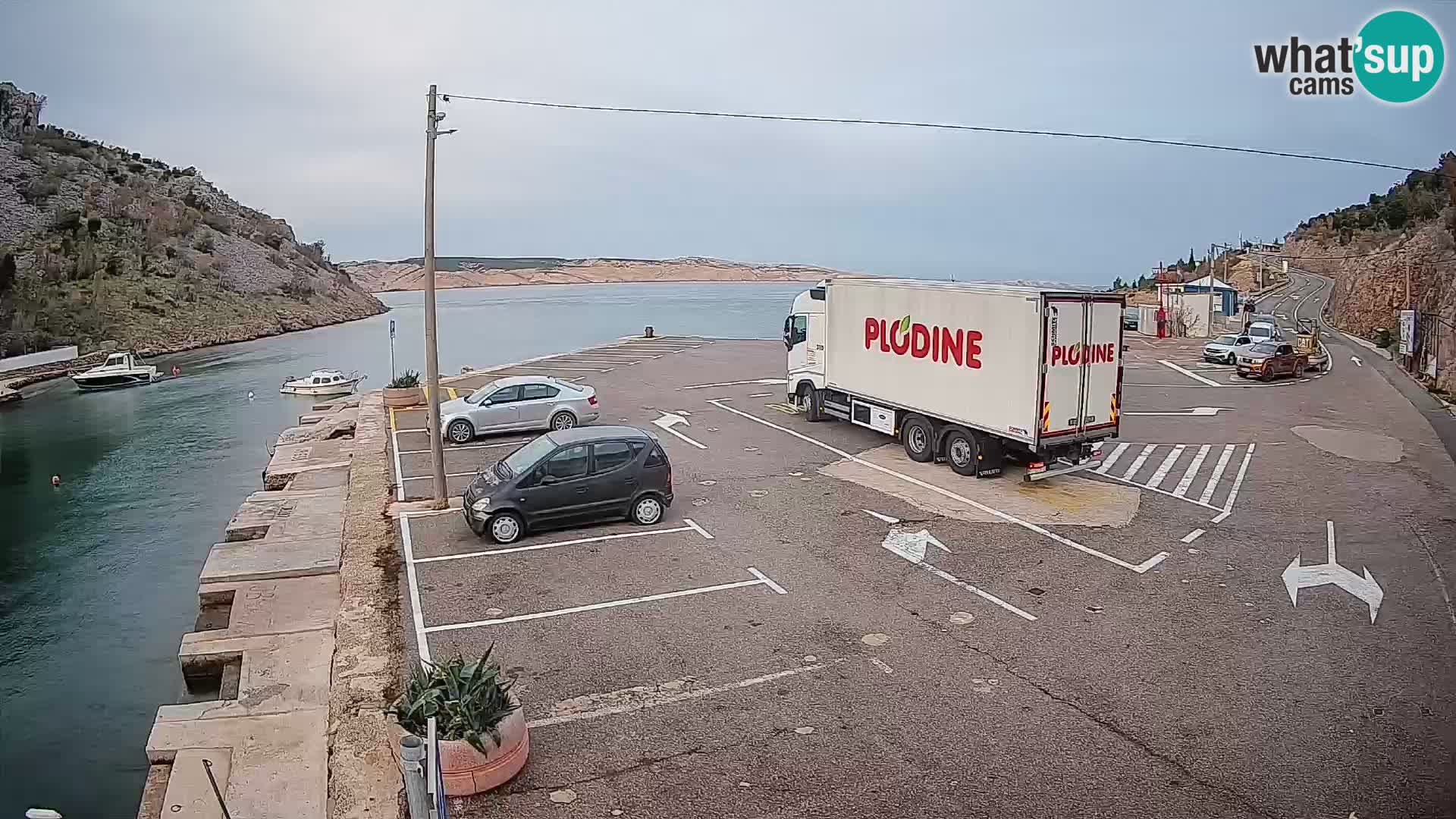 Webcam port de ferry de Prizna – vers l’île de Pag