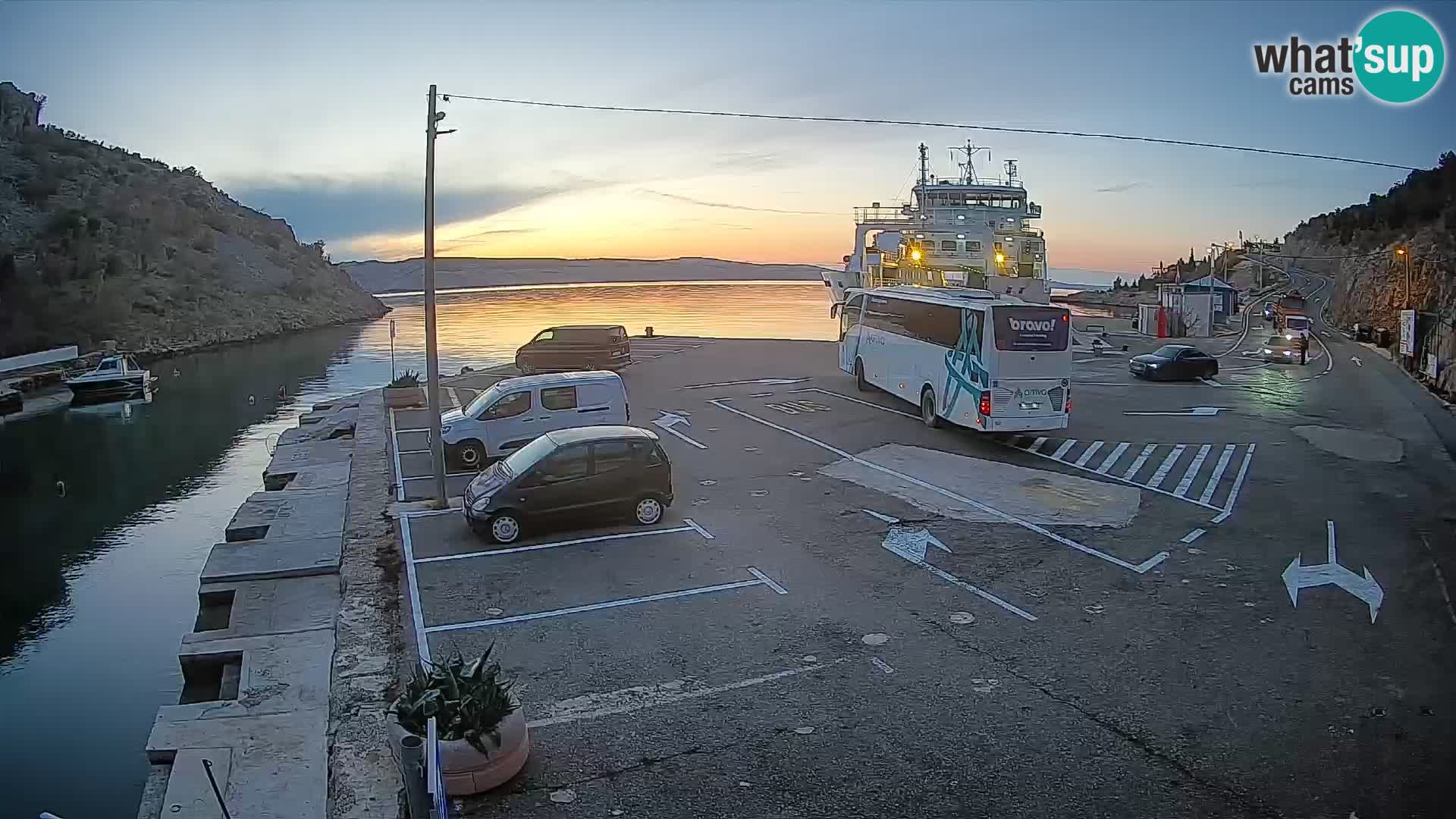 Webcam Fährhafen Prizna – zur Insel Pag