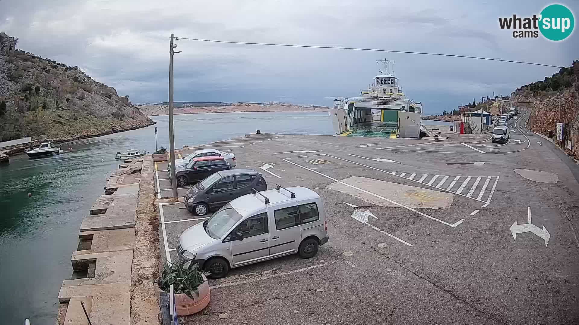 Webcam port de ferry de Prizna – vers l’île de Pag