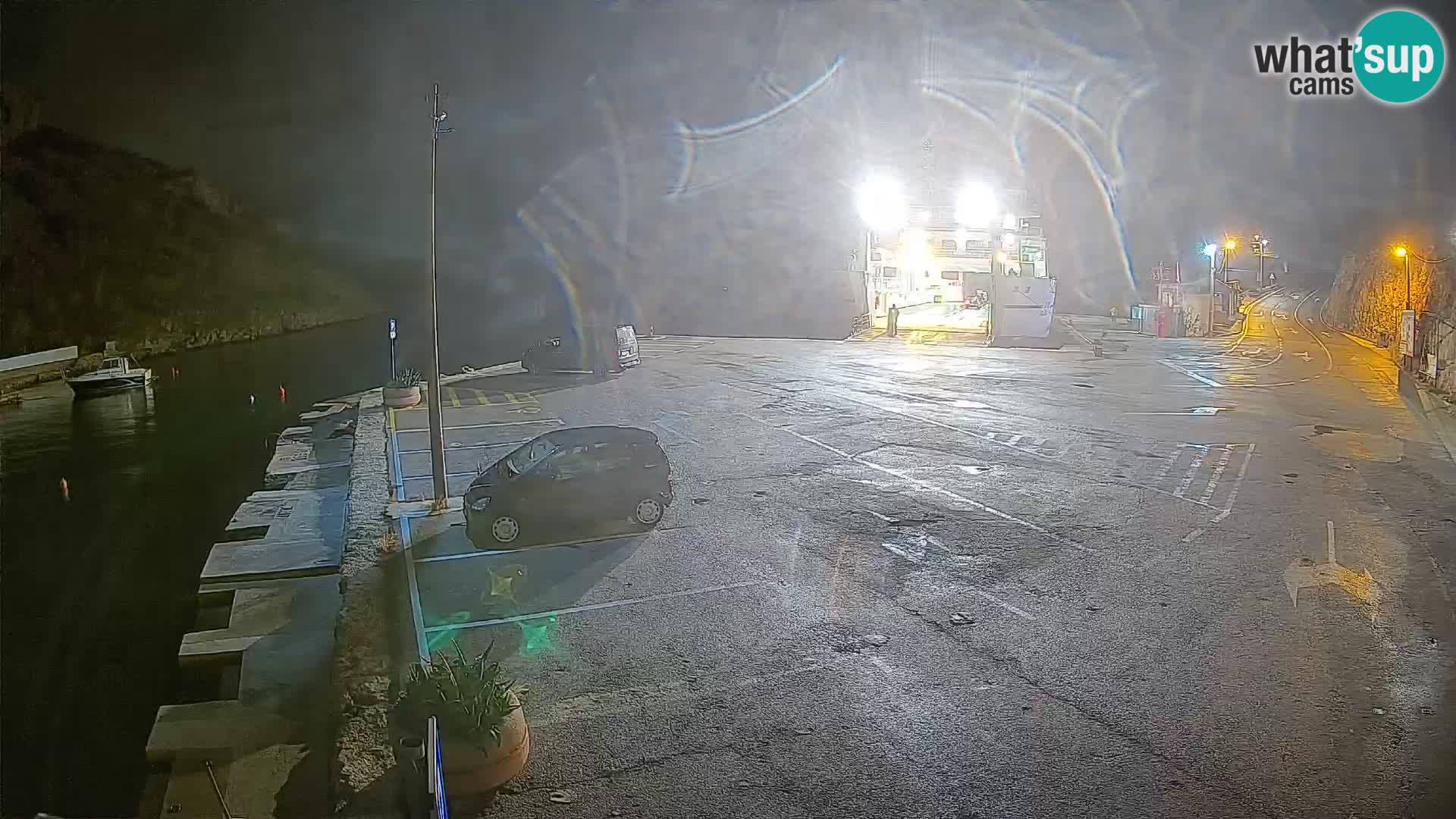 Webcam Prizna ferry port to Pag island