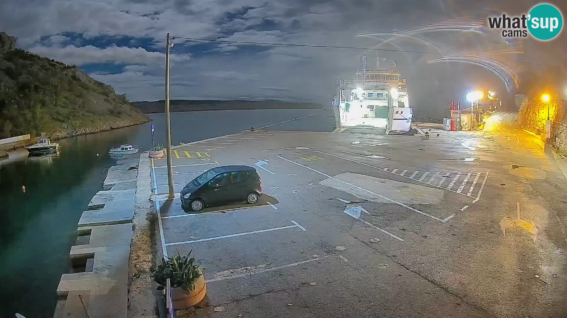 Webcam Prizna ferry port to Pag island
