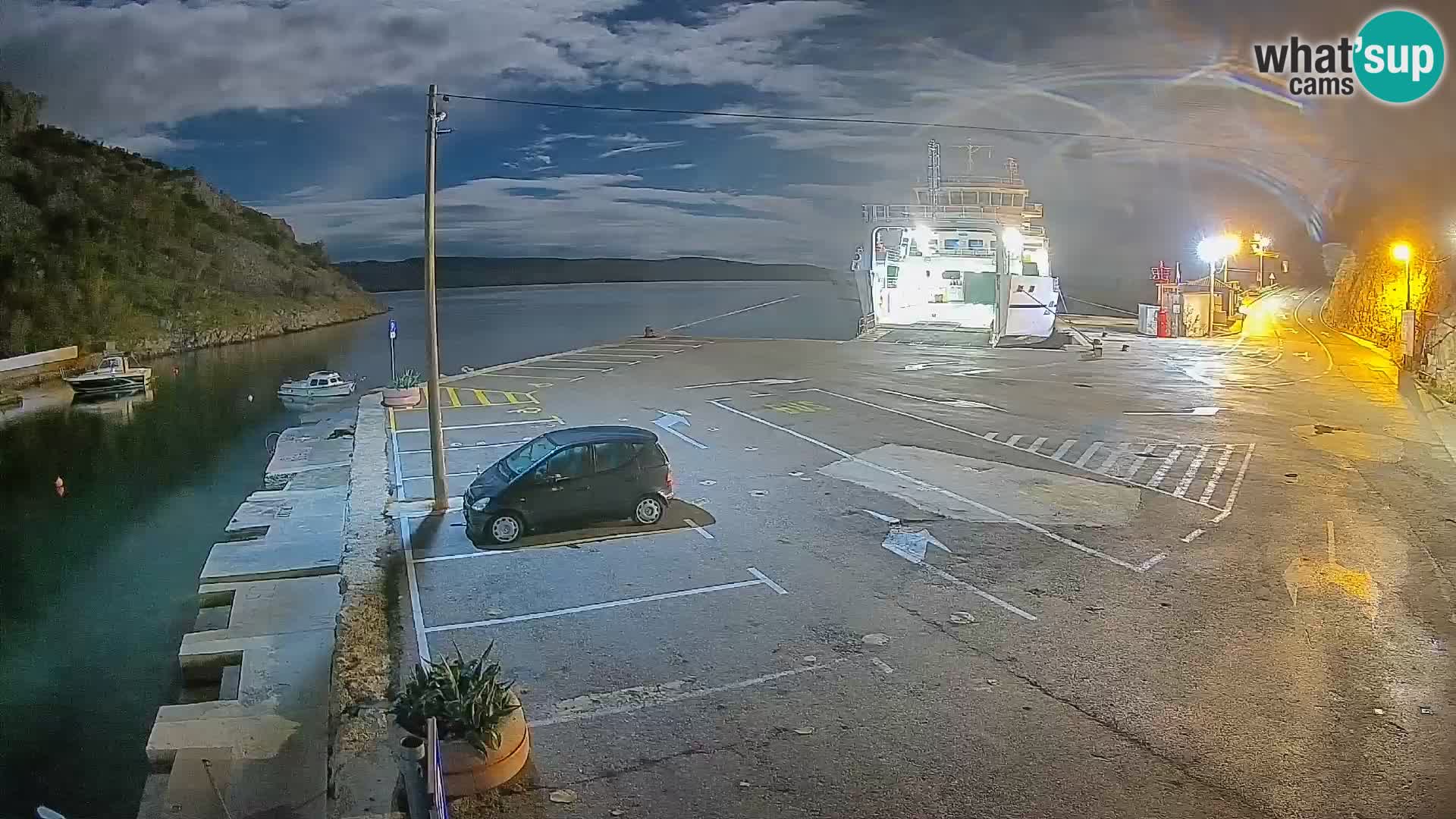 Webcam Prizna ferry port to Pag island