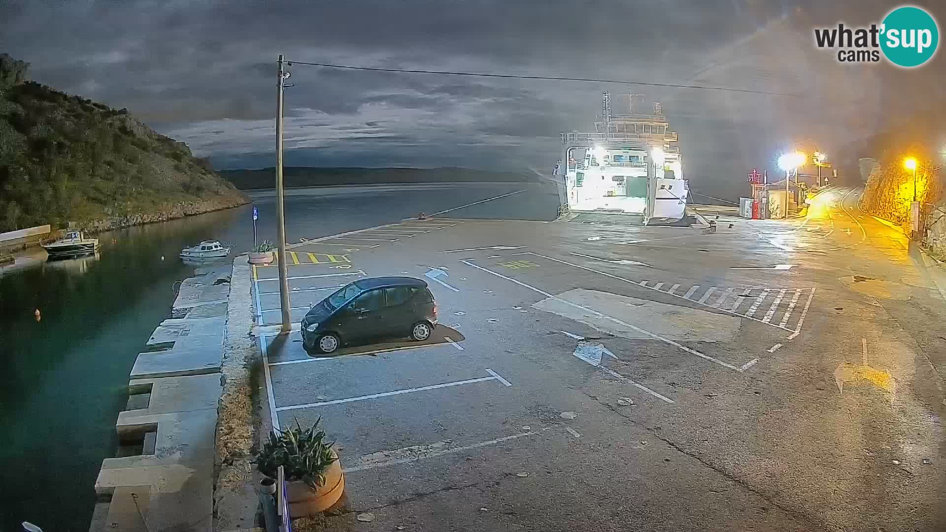 Webcam Prizna ferry port to Pag island
