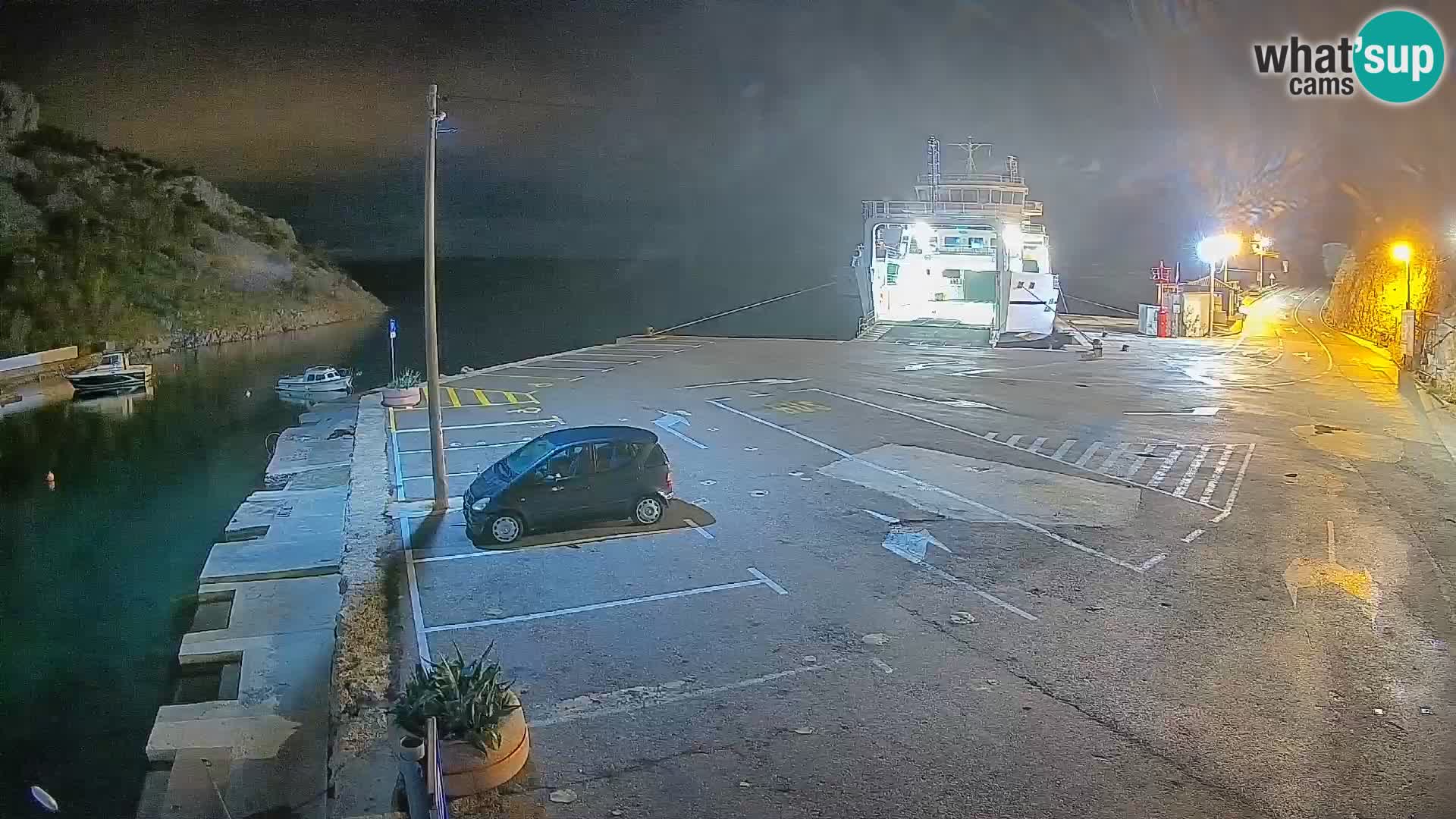 Web kamera trajektna luka Prizna – prema otoku Pag