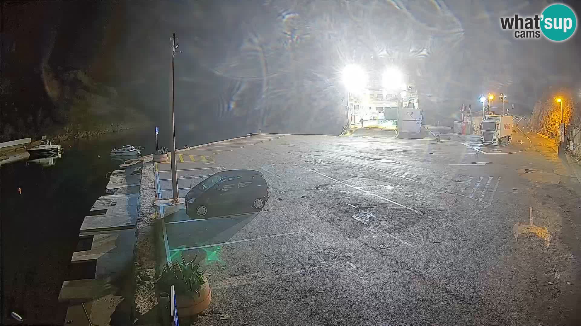 Webcam Prizna ferry port to Pag island