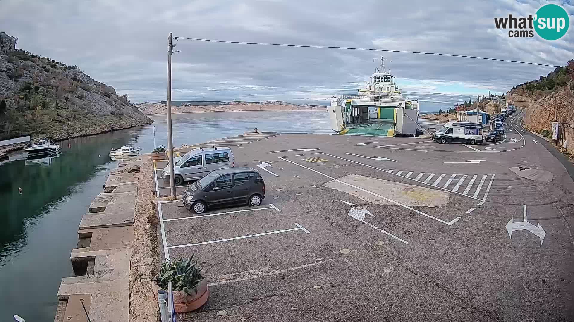 Webcam Prizna ferry port to Pag island