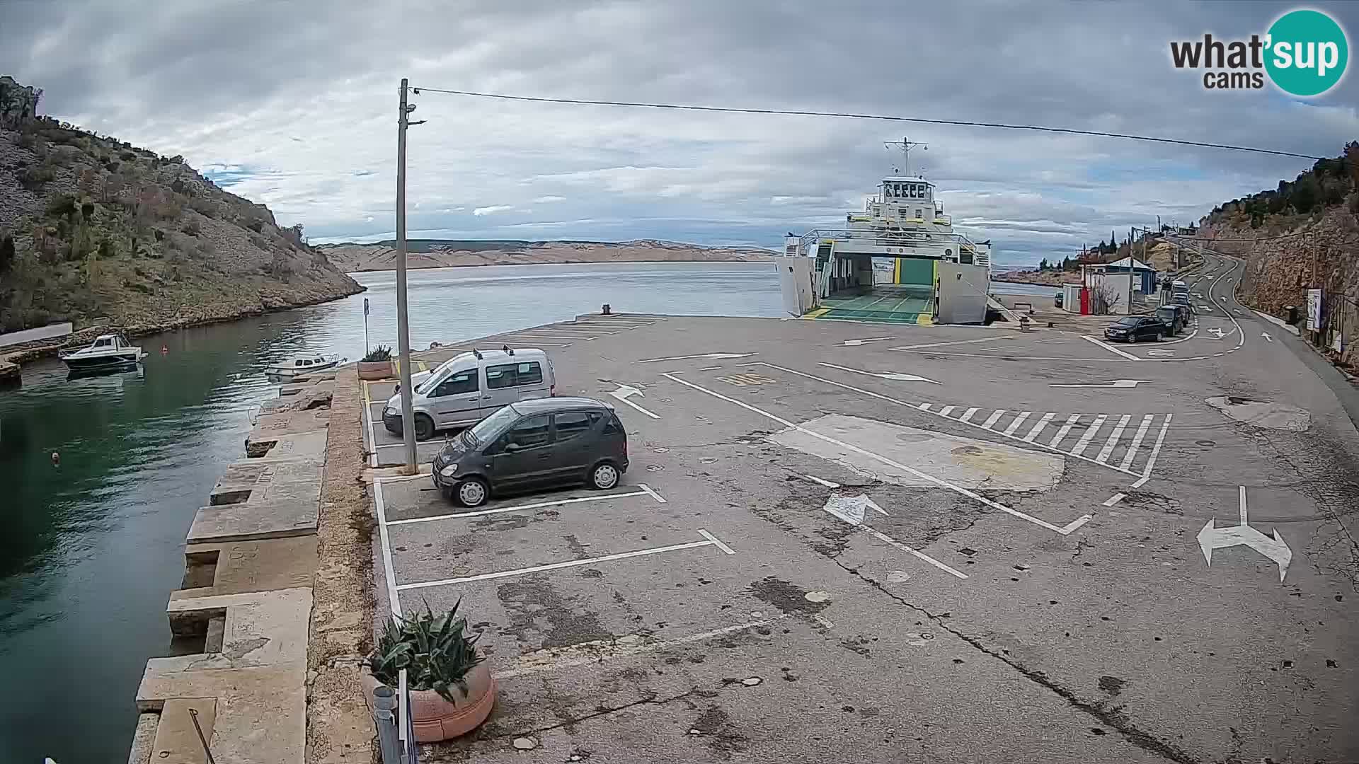 Webcam Prizna ferry port to Pag island
