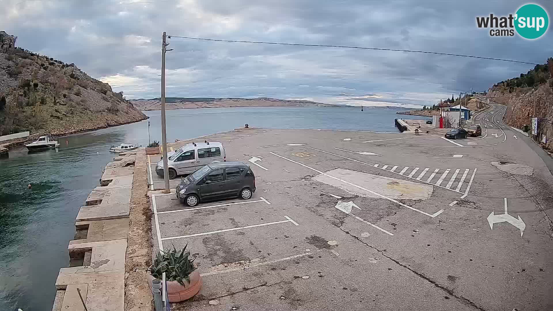 Webcam port de ferry de Prizna – vers l’île de Pag
