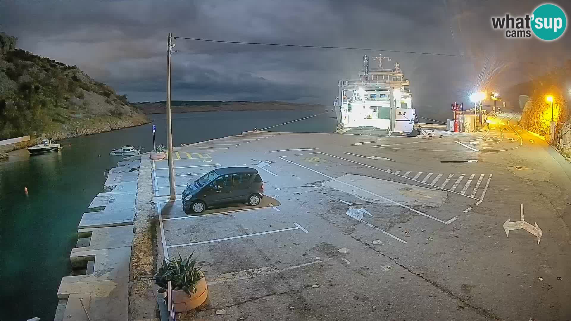 Webcam Prizna ferry port to Pag island