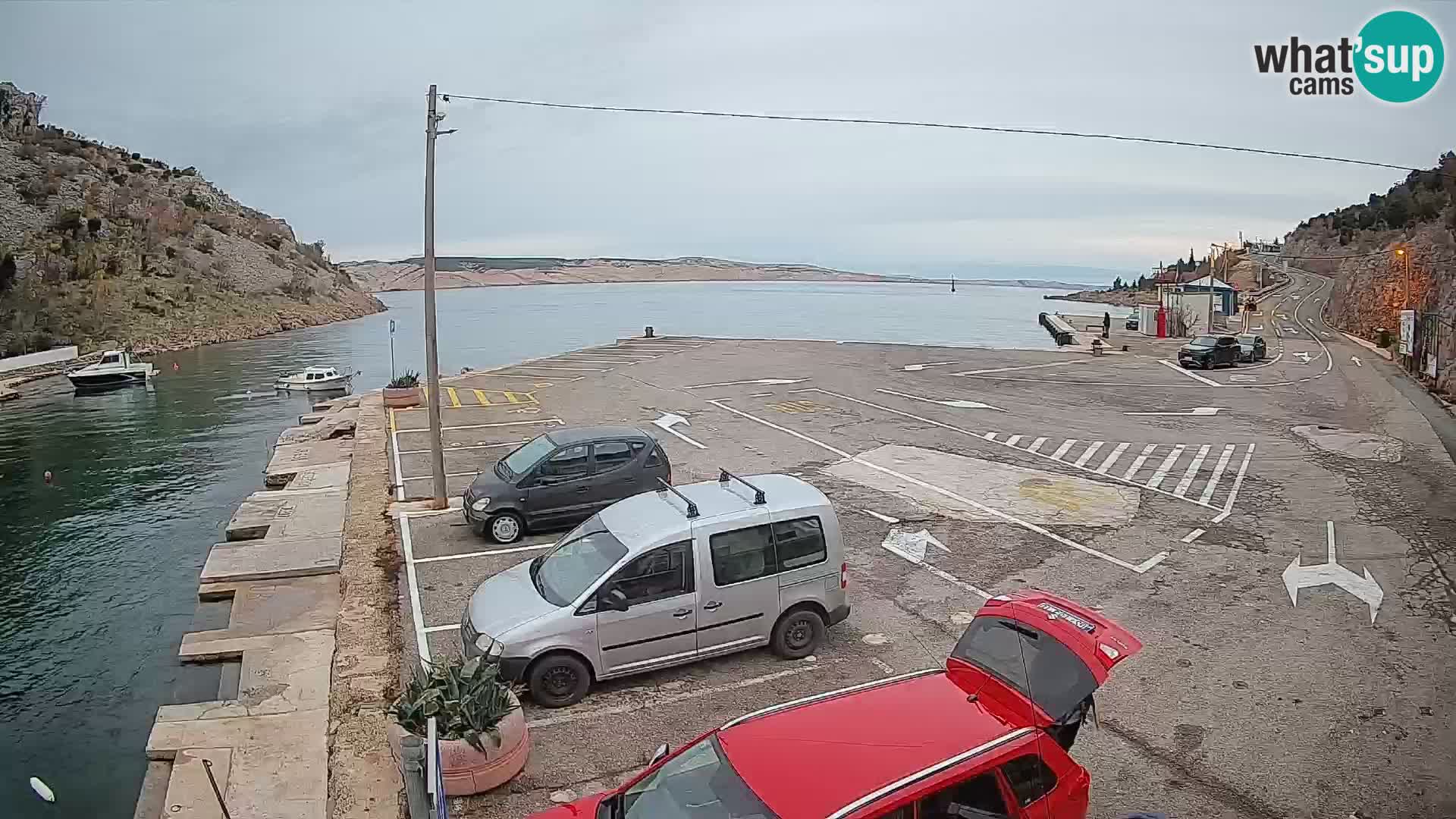 Webcam port de ferry de Prizna – vers l’île de Pag