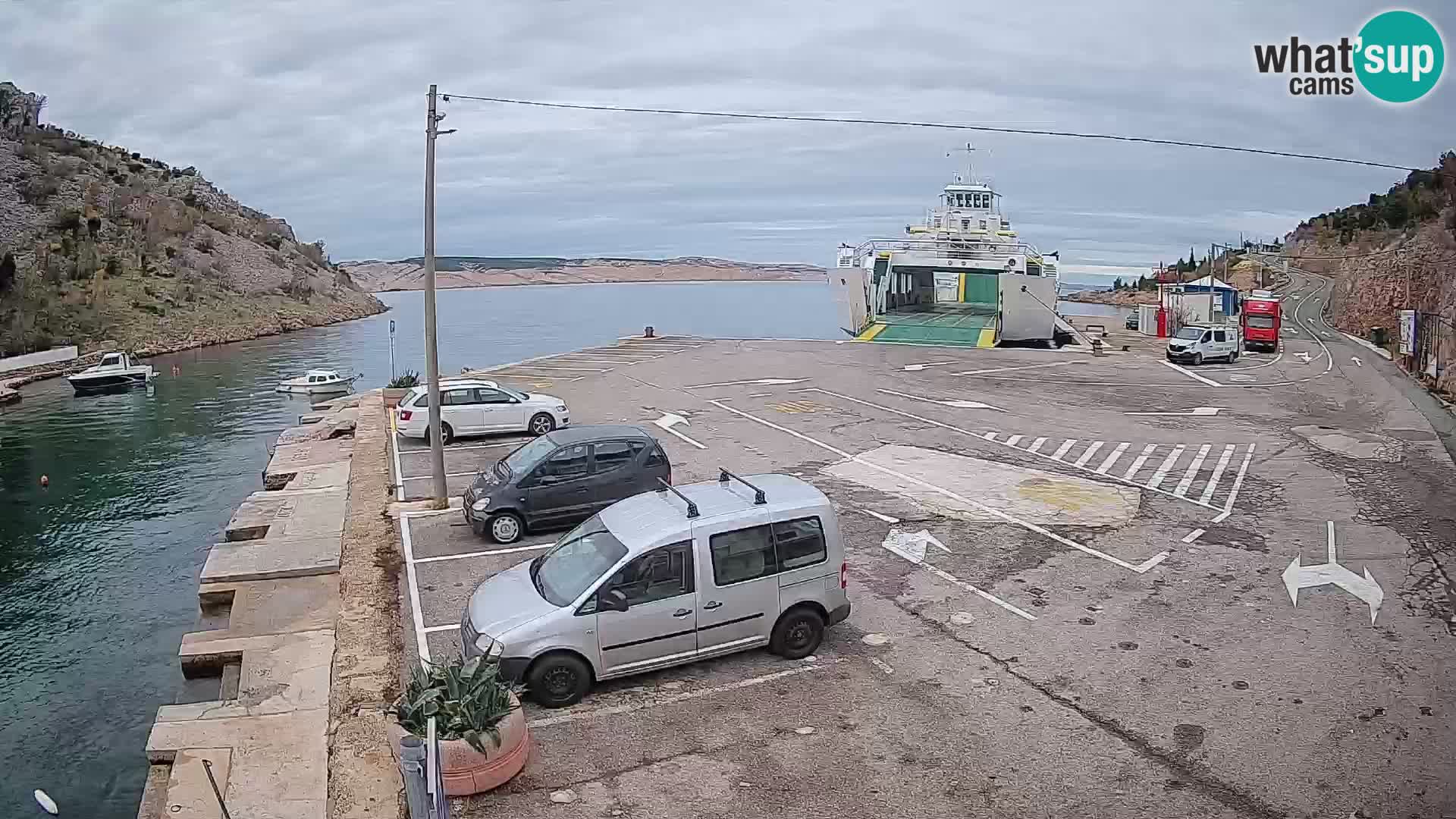 Webcam Prizna ferry port to Pag island