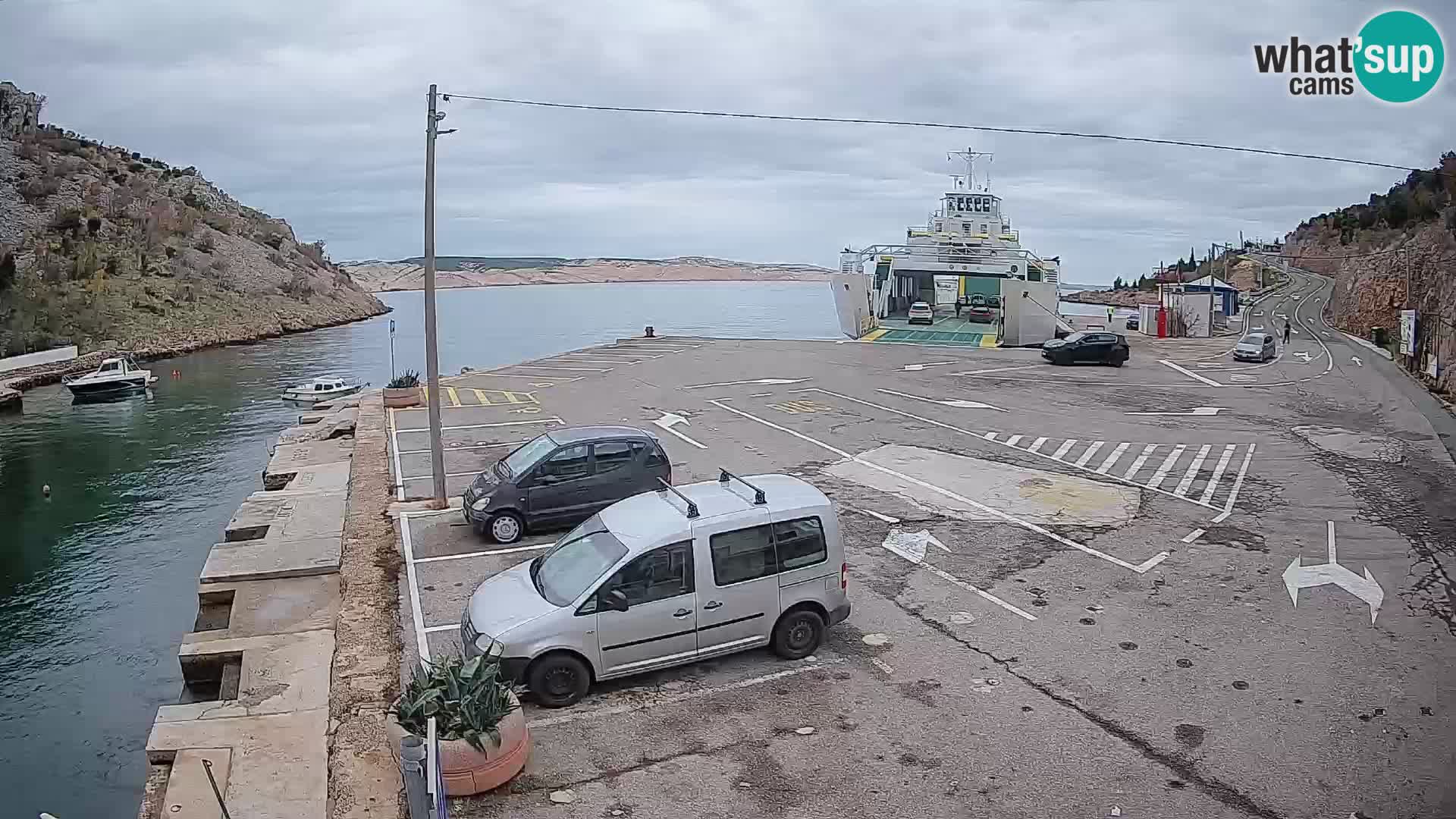 Webcam port de ferry de Prizna – vers l’île de Pag