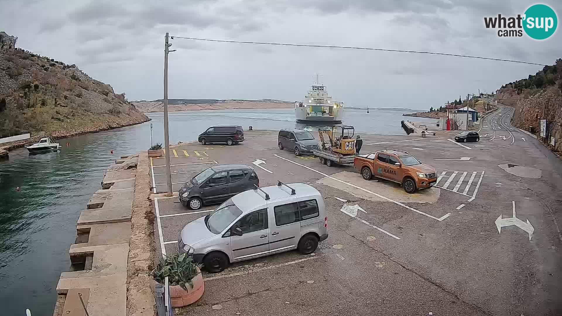 Webcam Prizna ferry port to Pag island