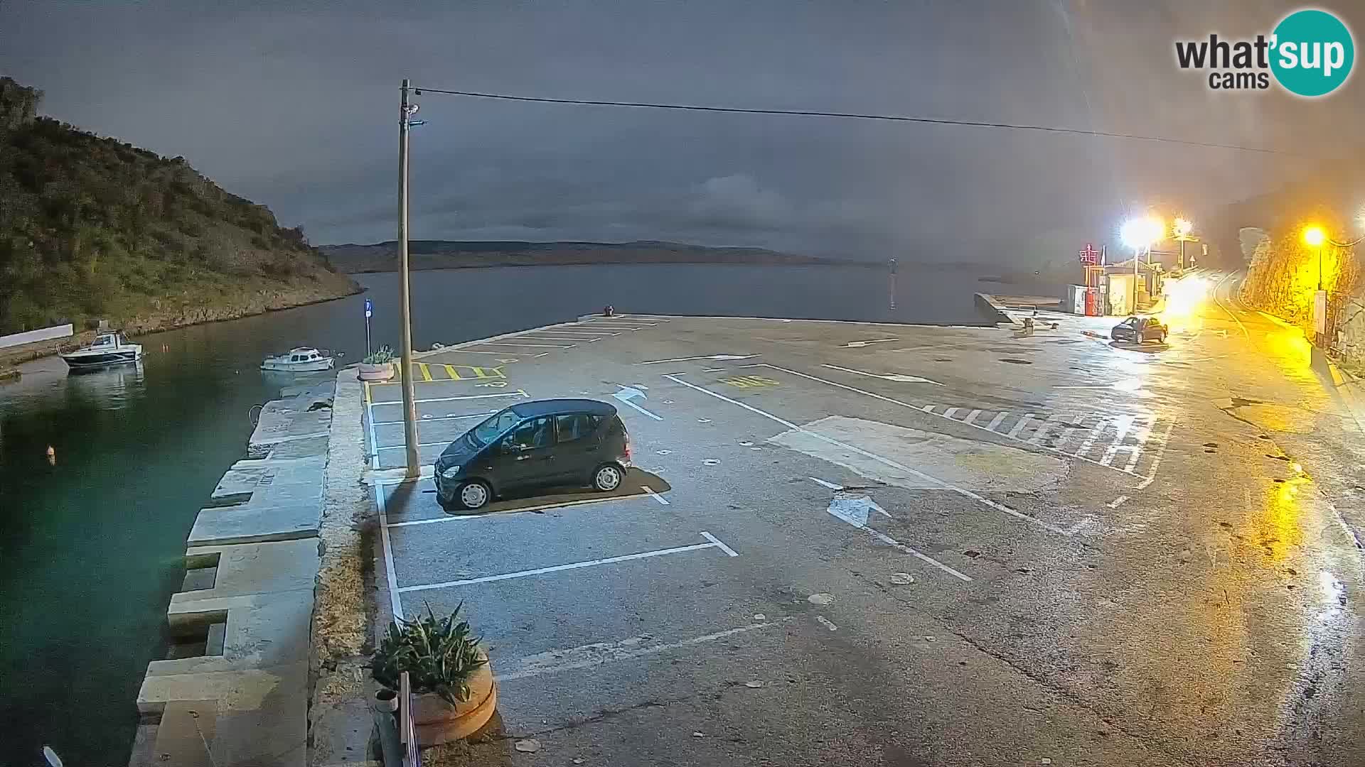 Webcam del puerto de ferris de Prizna – hacia la isla de Pag