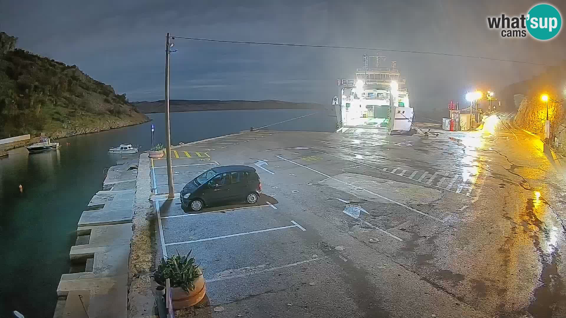Webcam Prizna ferry port to Pag island