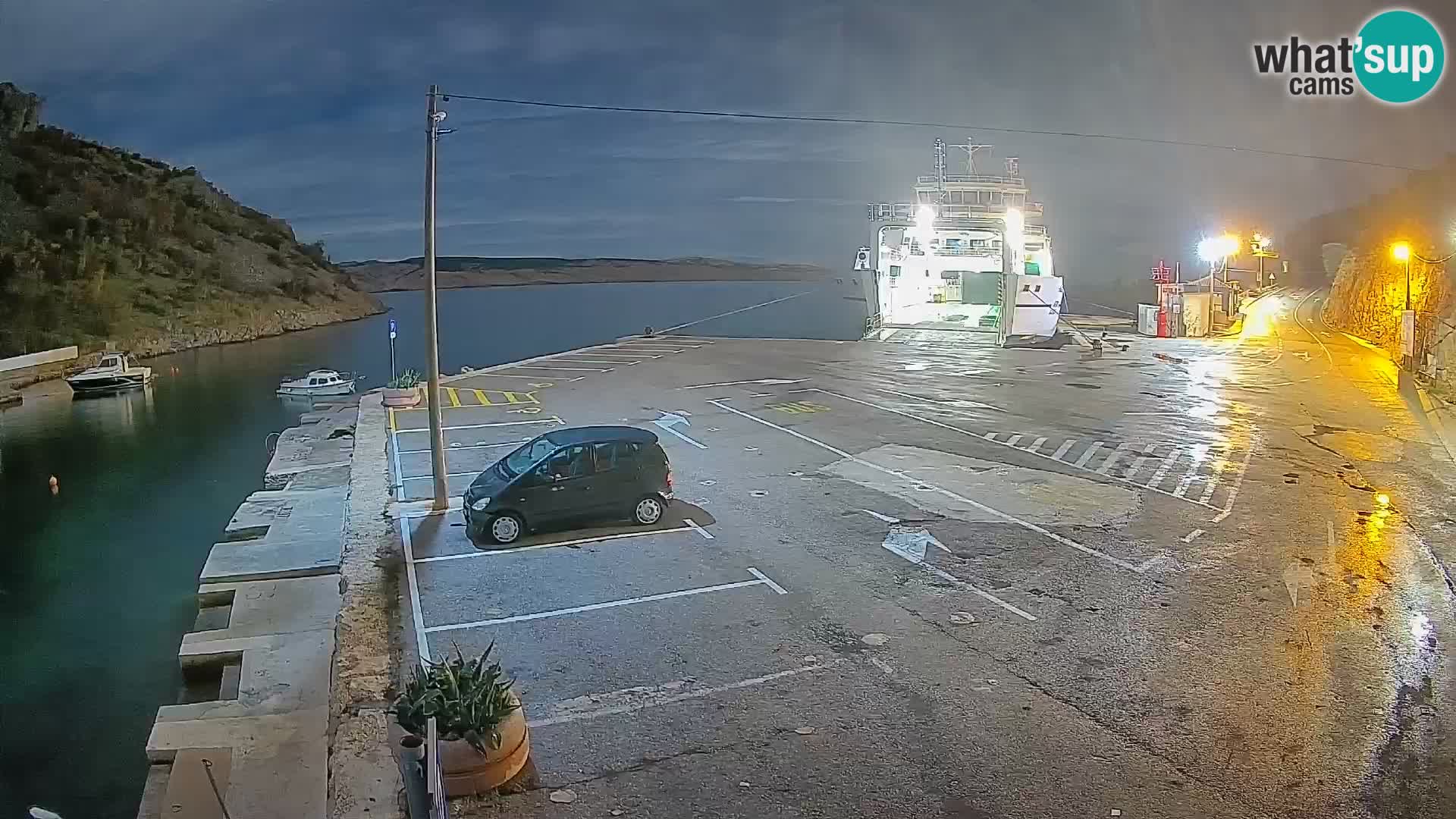 Webcam Prizna ferry port to Pag island
