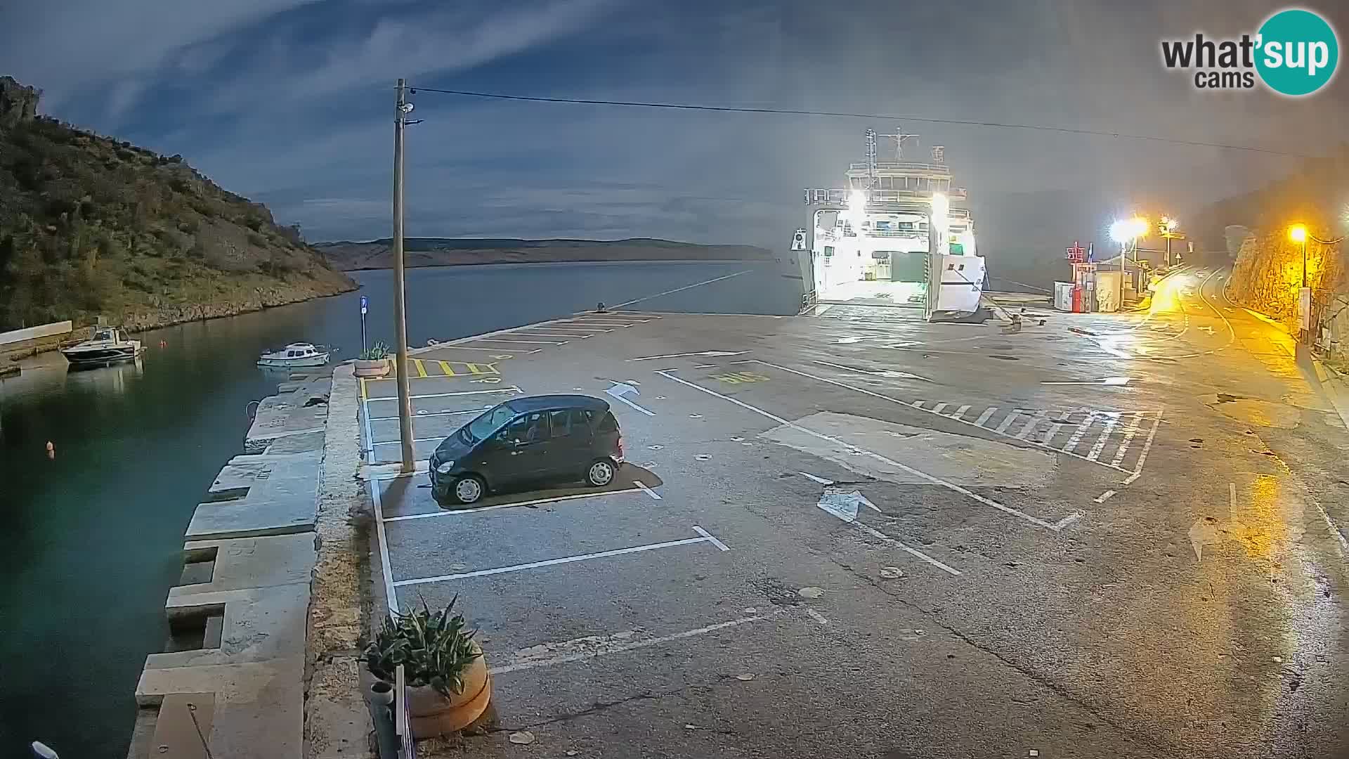 Webcam Prizna ferry port to Pag island