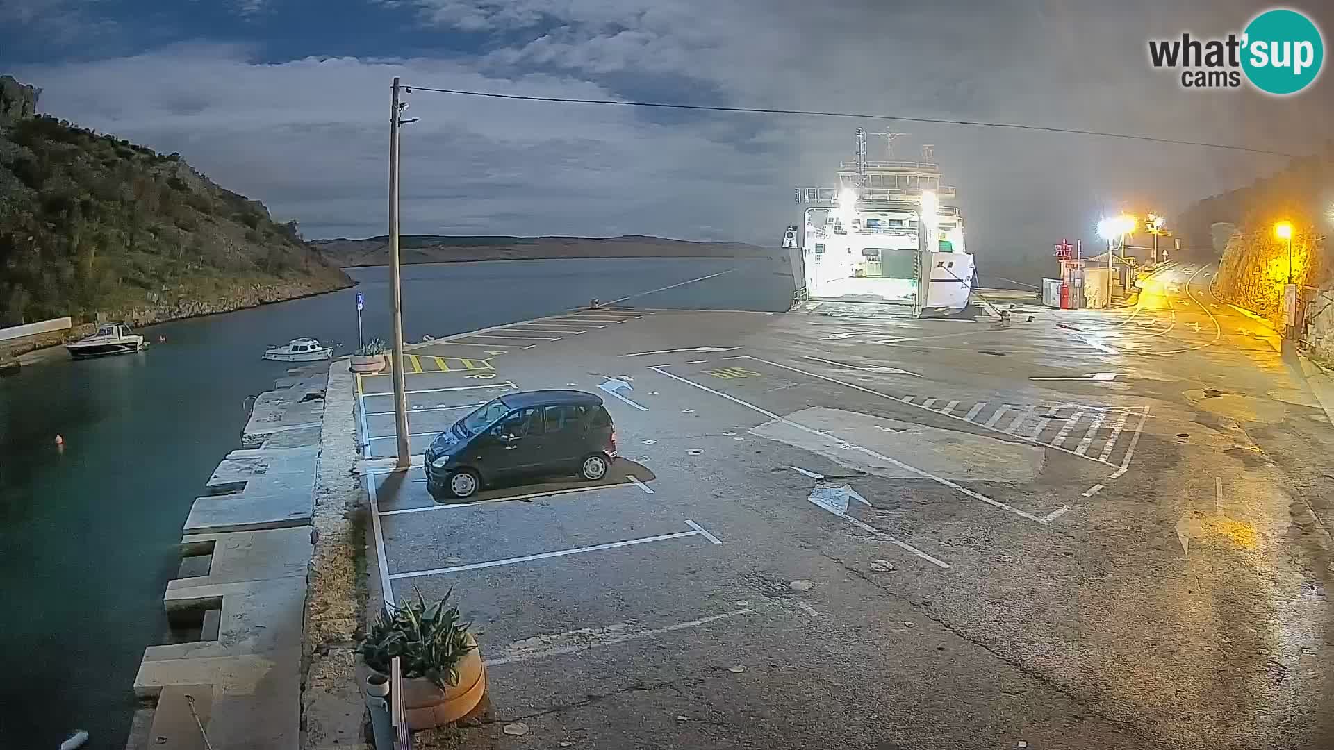 Webcam Prizna ferry port to Pag island