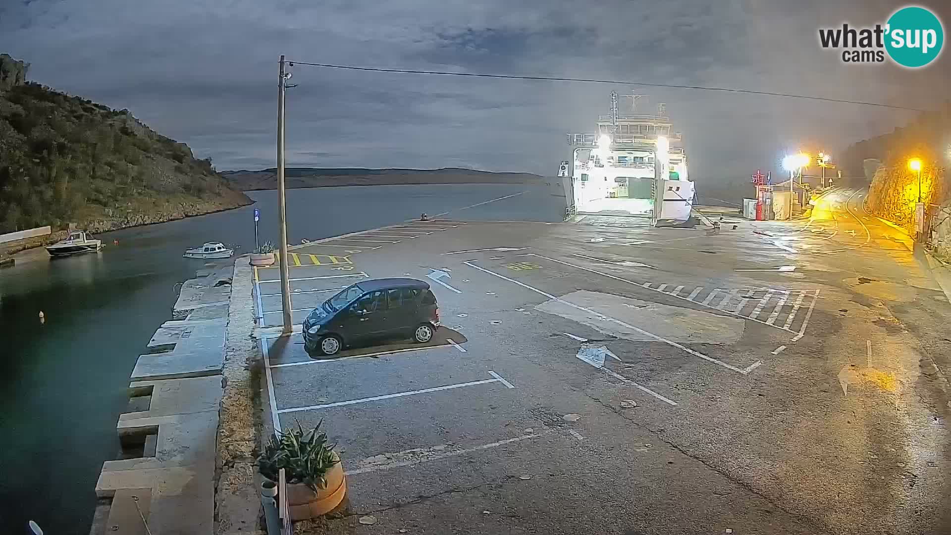 Webcam Prizna ferry port to Pag island