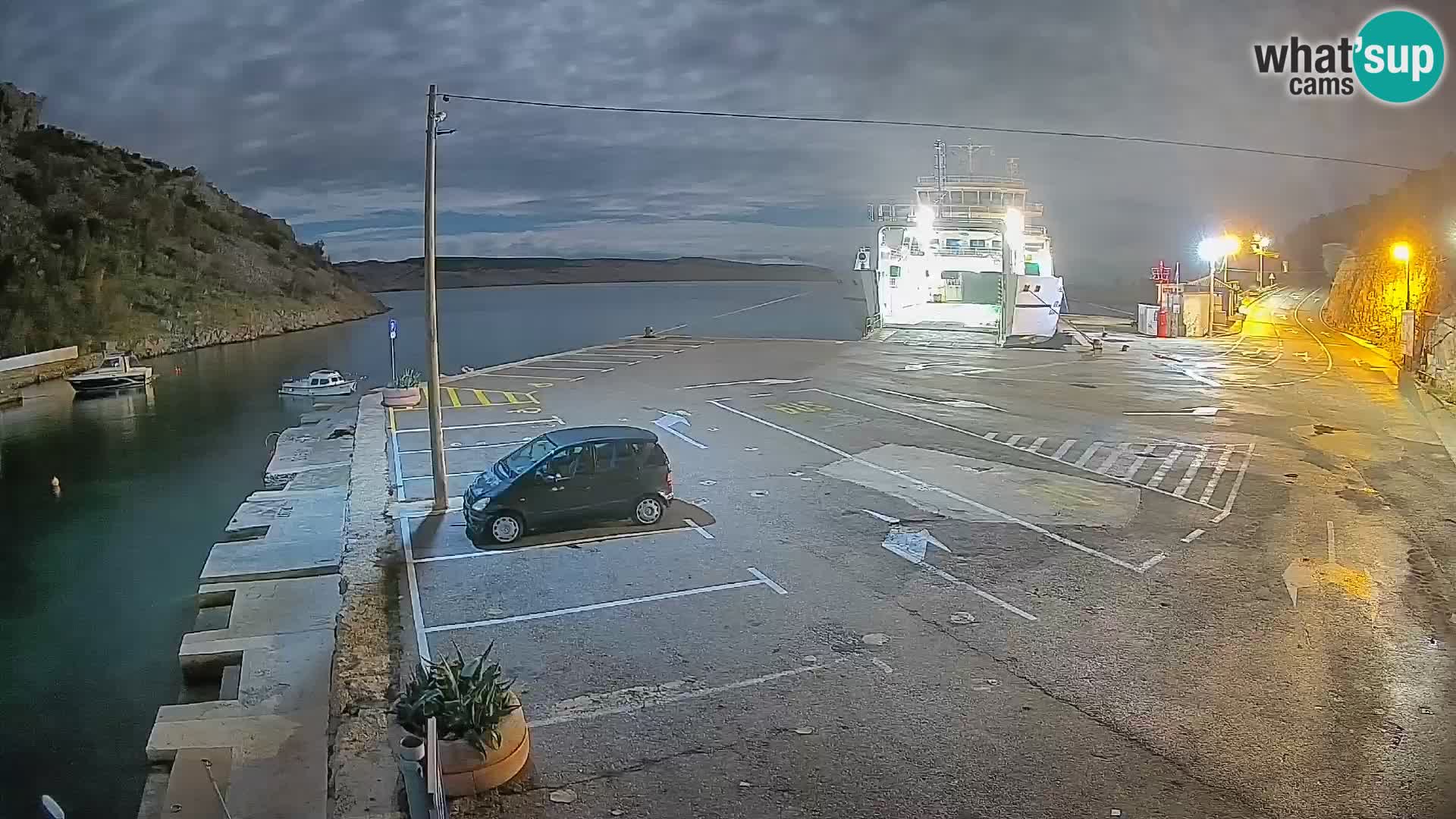 Webcam Prizna ferry port to Pag island