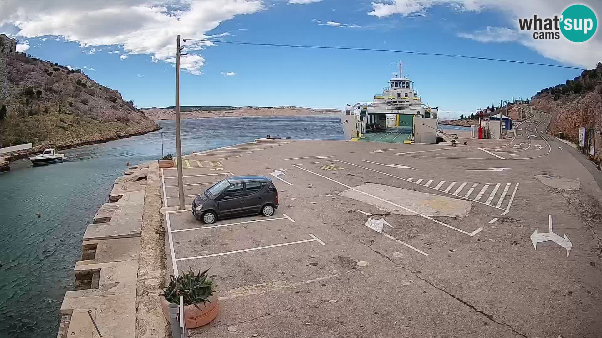 Webcam Prizna ferry port to Pag island