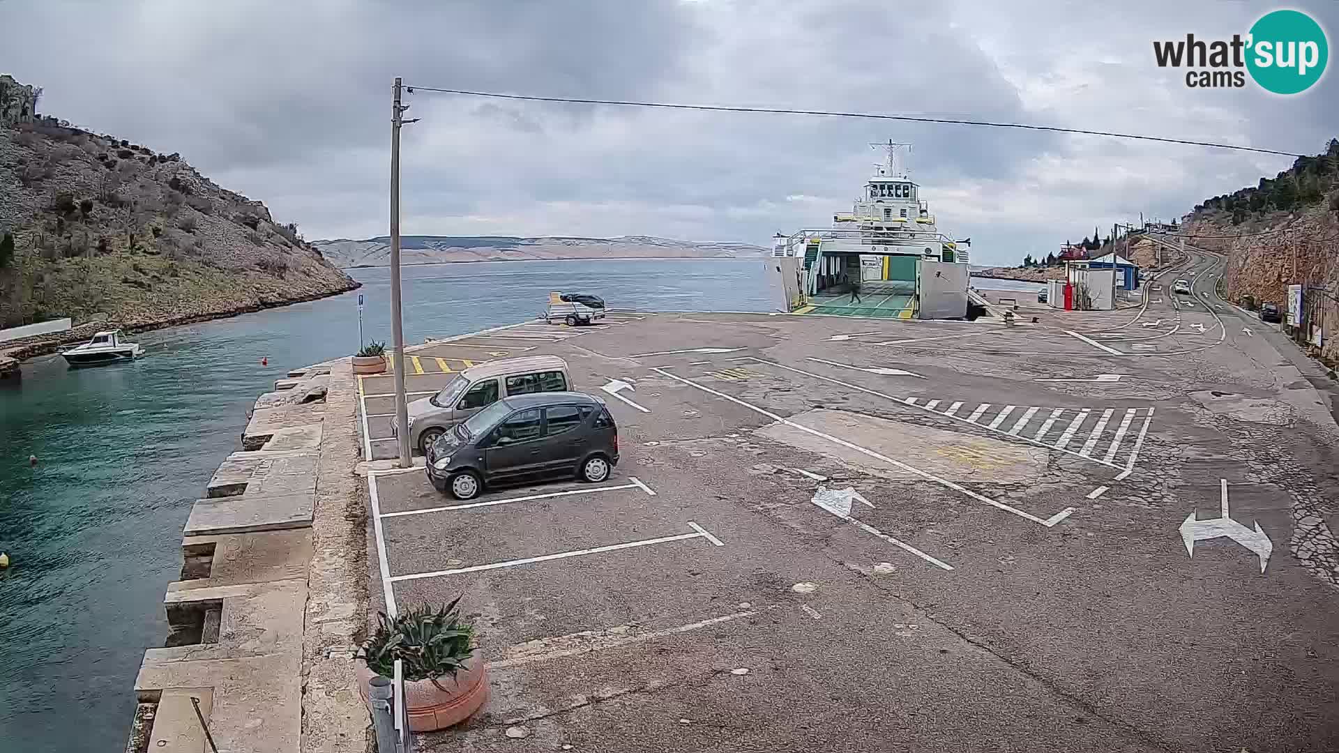 Webcam Prizna ferry port to Pag island