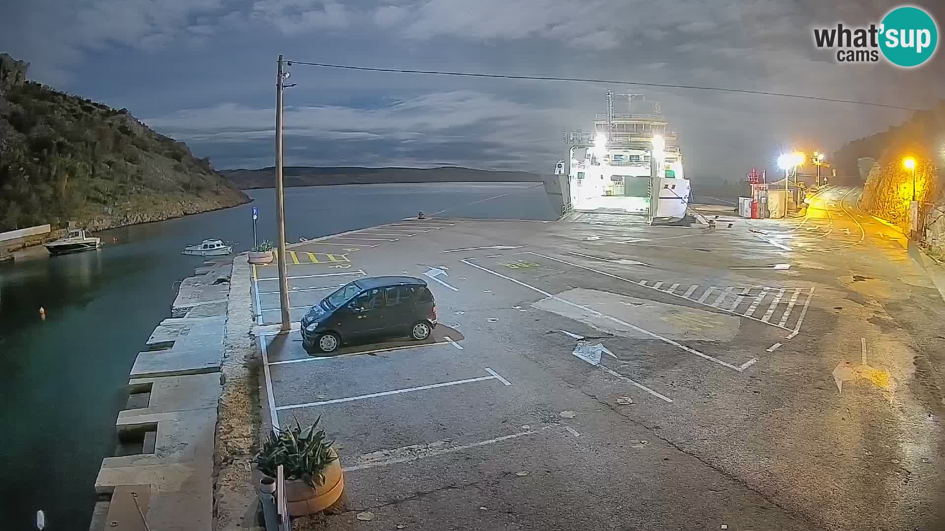 Webcam Prizna ferry port to Pag island