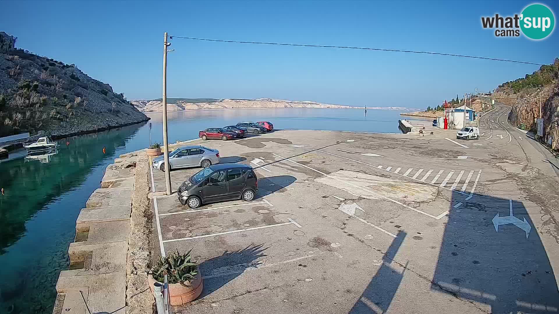 Webcam Prizna ferry port to Pag island