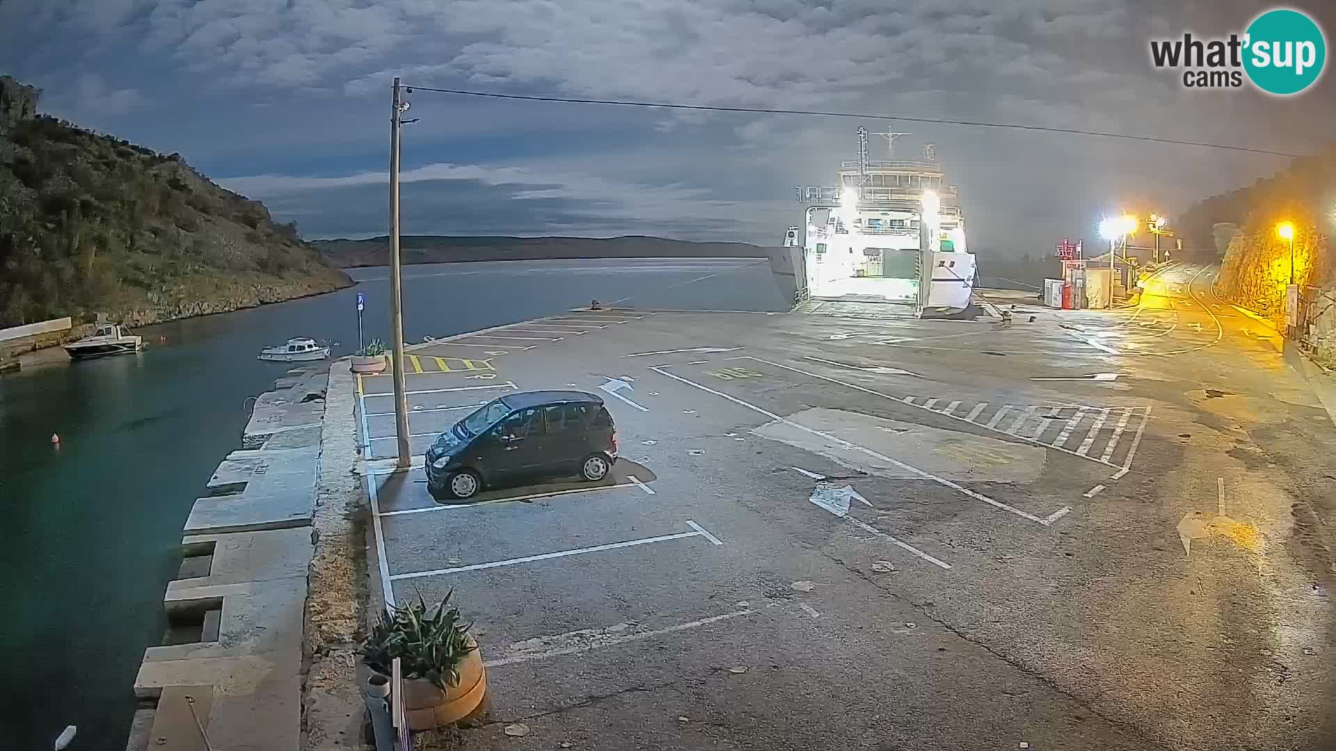 Webcam Prizna ferry port to Pag island