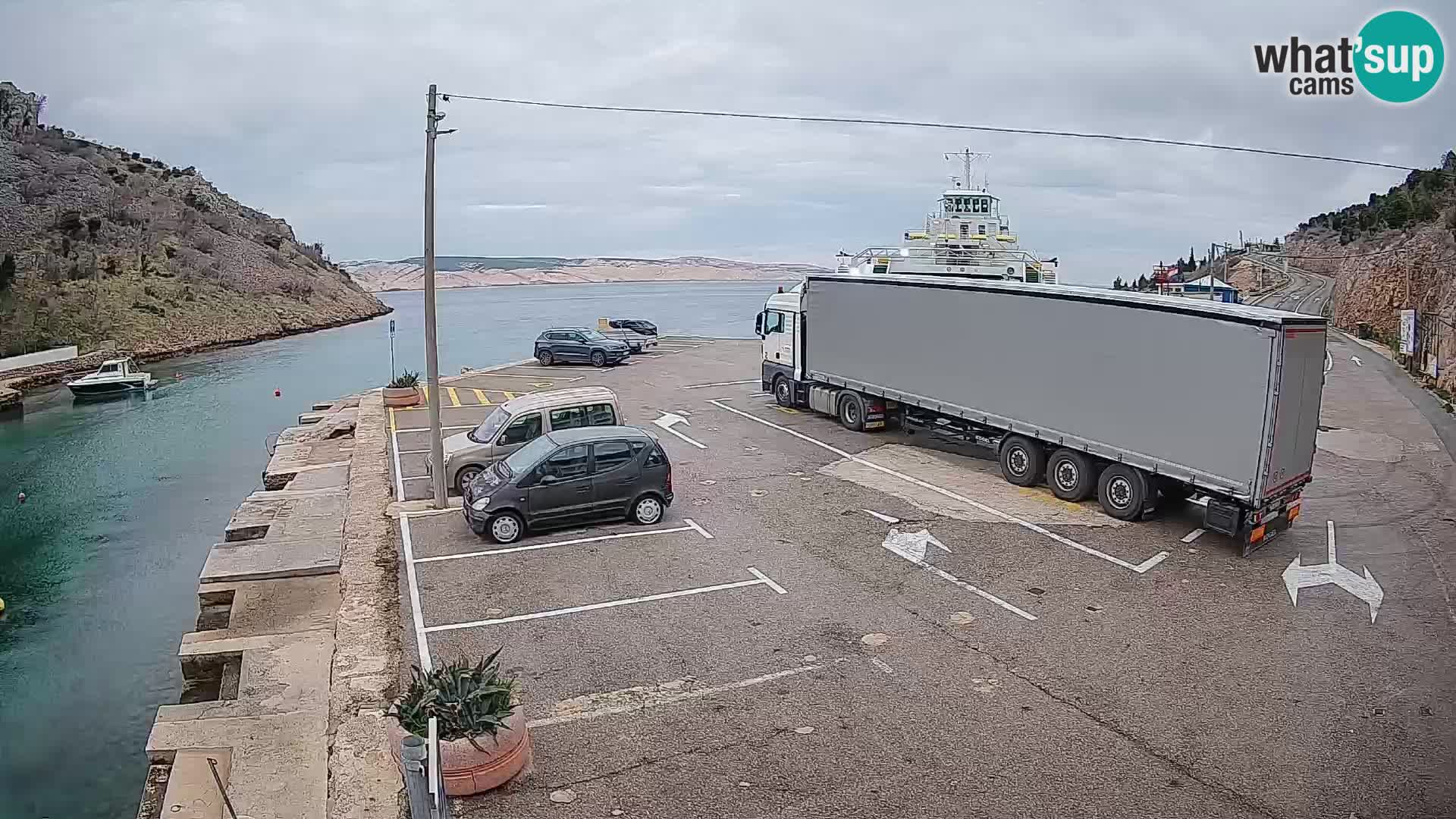 Webcam port de ferry de Prizna – vers l’île de Pag