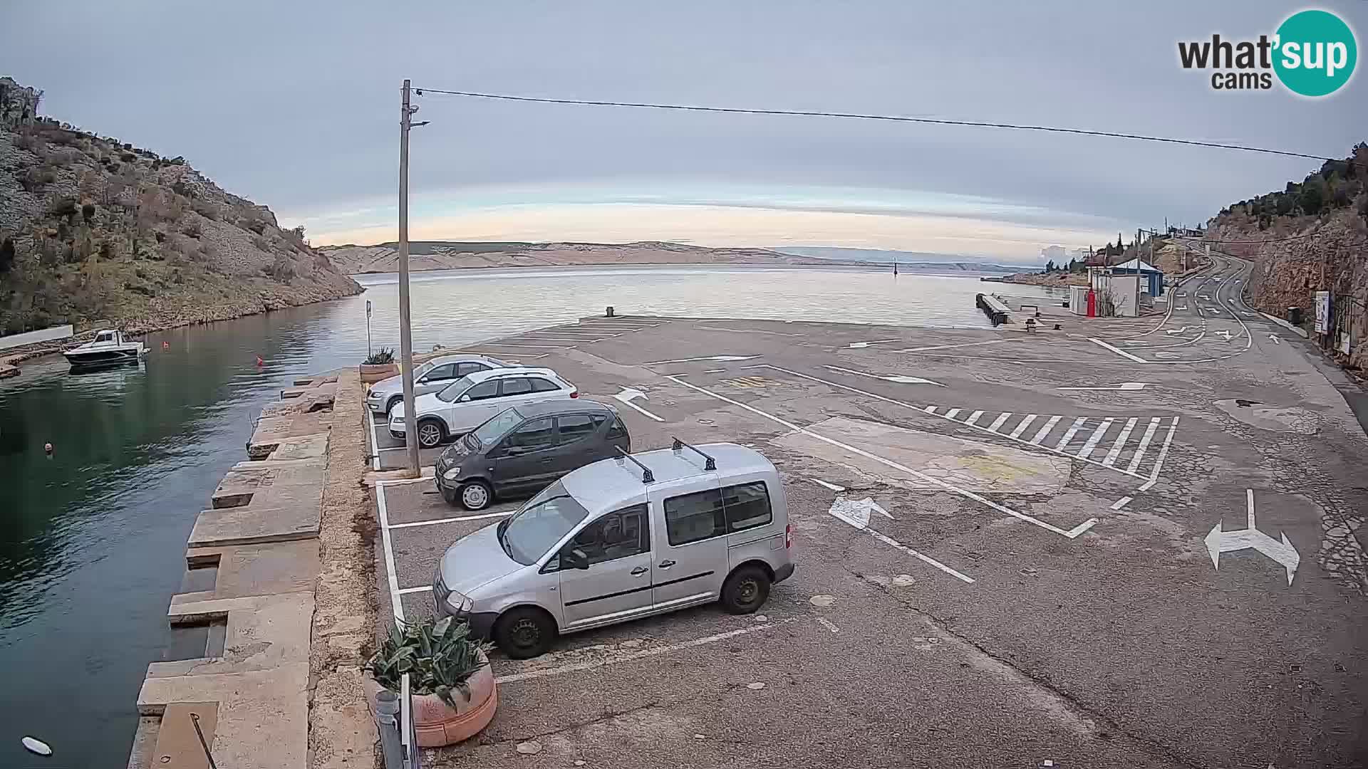 Webcam port de ferry de Prizna – vers l’île de Pag