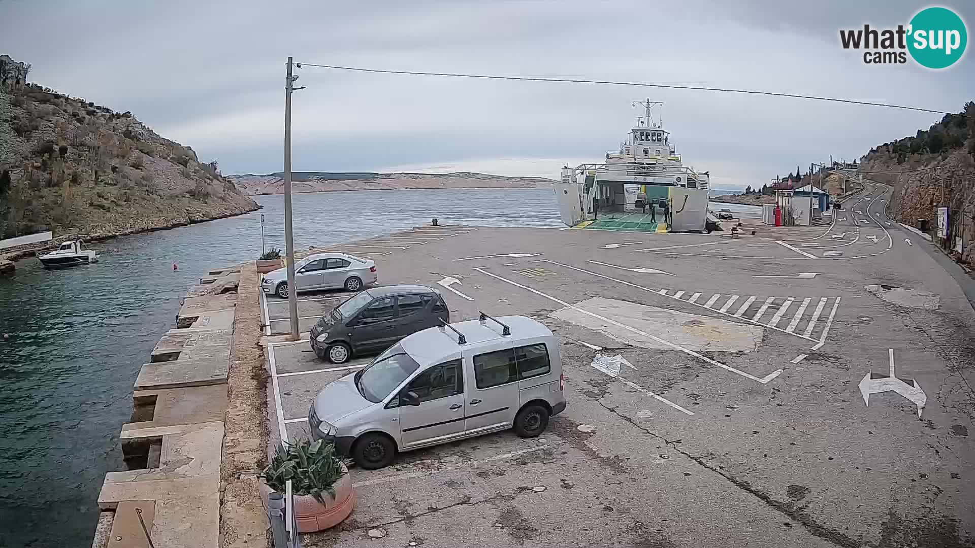 Webcam Prizna ferry port to Pag island