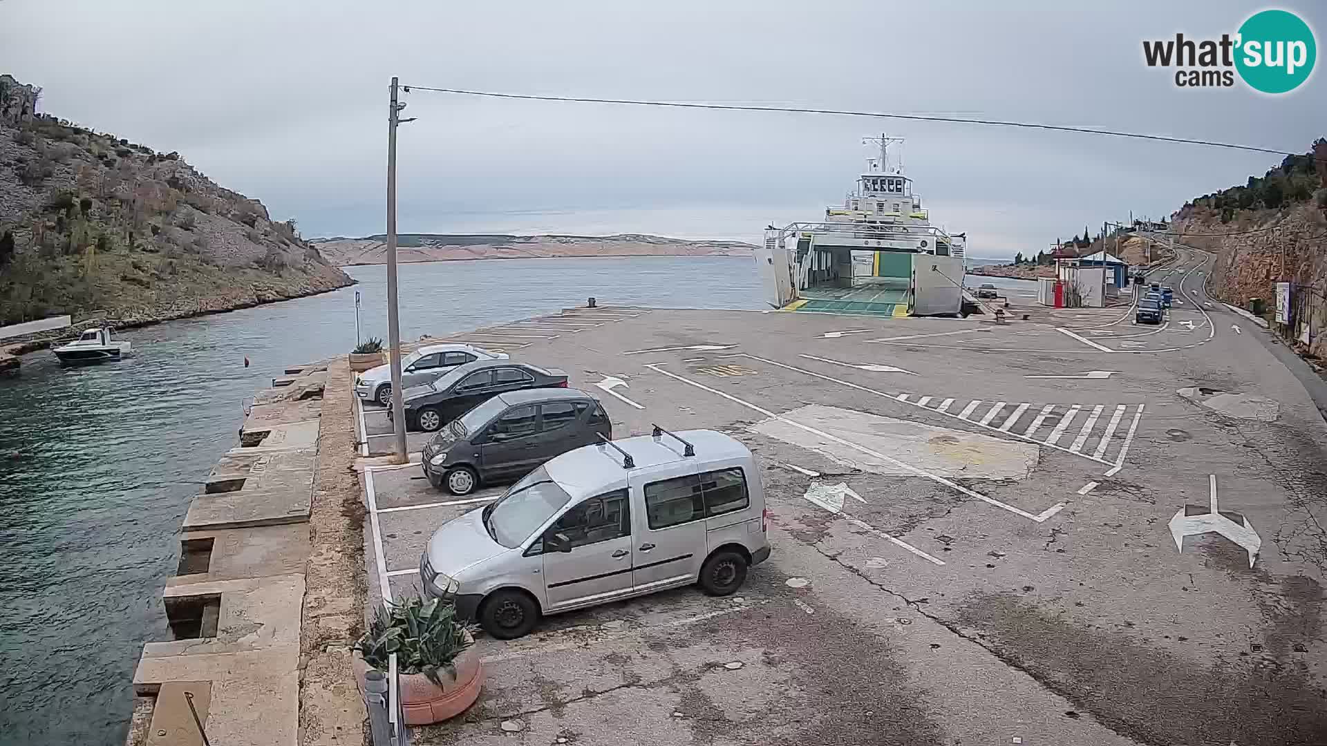 Webcam Prizna ferry port to Pag island