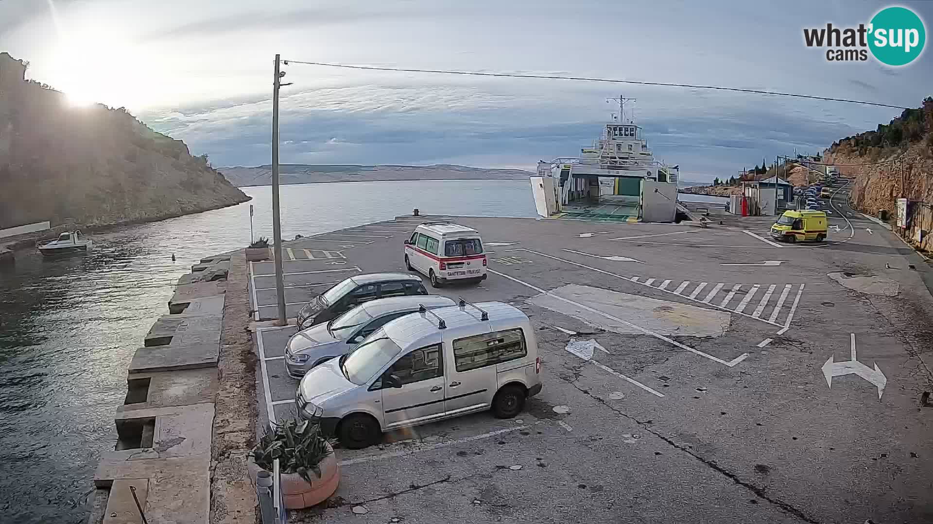 Webcam port de ferry de Prizna – vers l’île de Pag