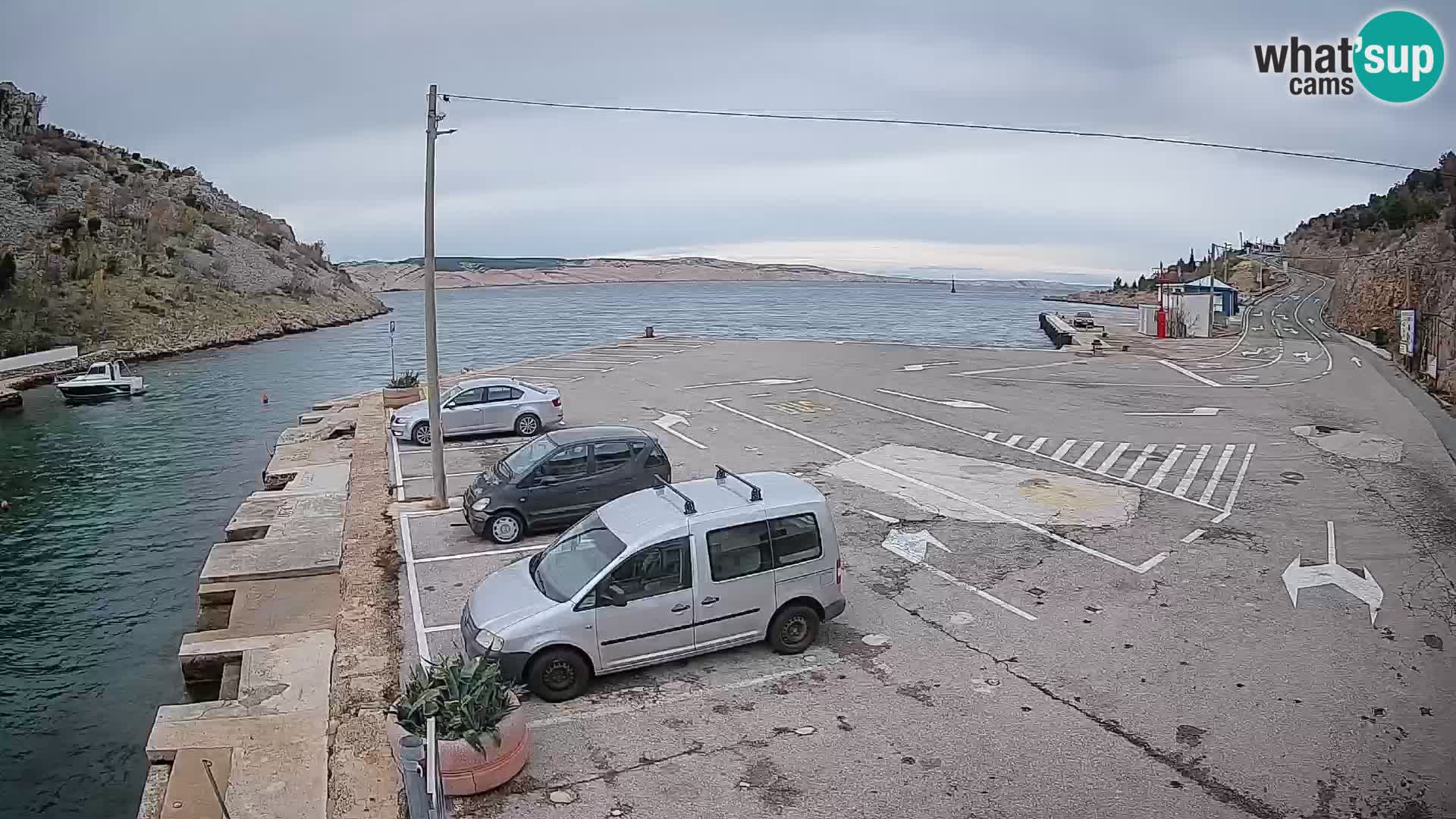 Webcam Prizna ferry port to Pag island
